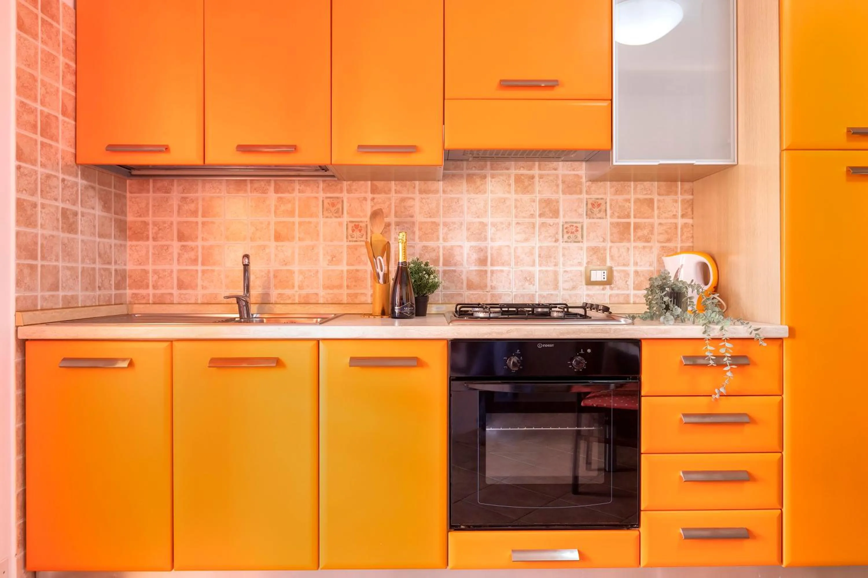 Kitchen or kitchenette in KaRol Casa Vacanze