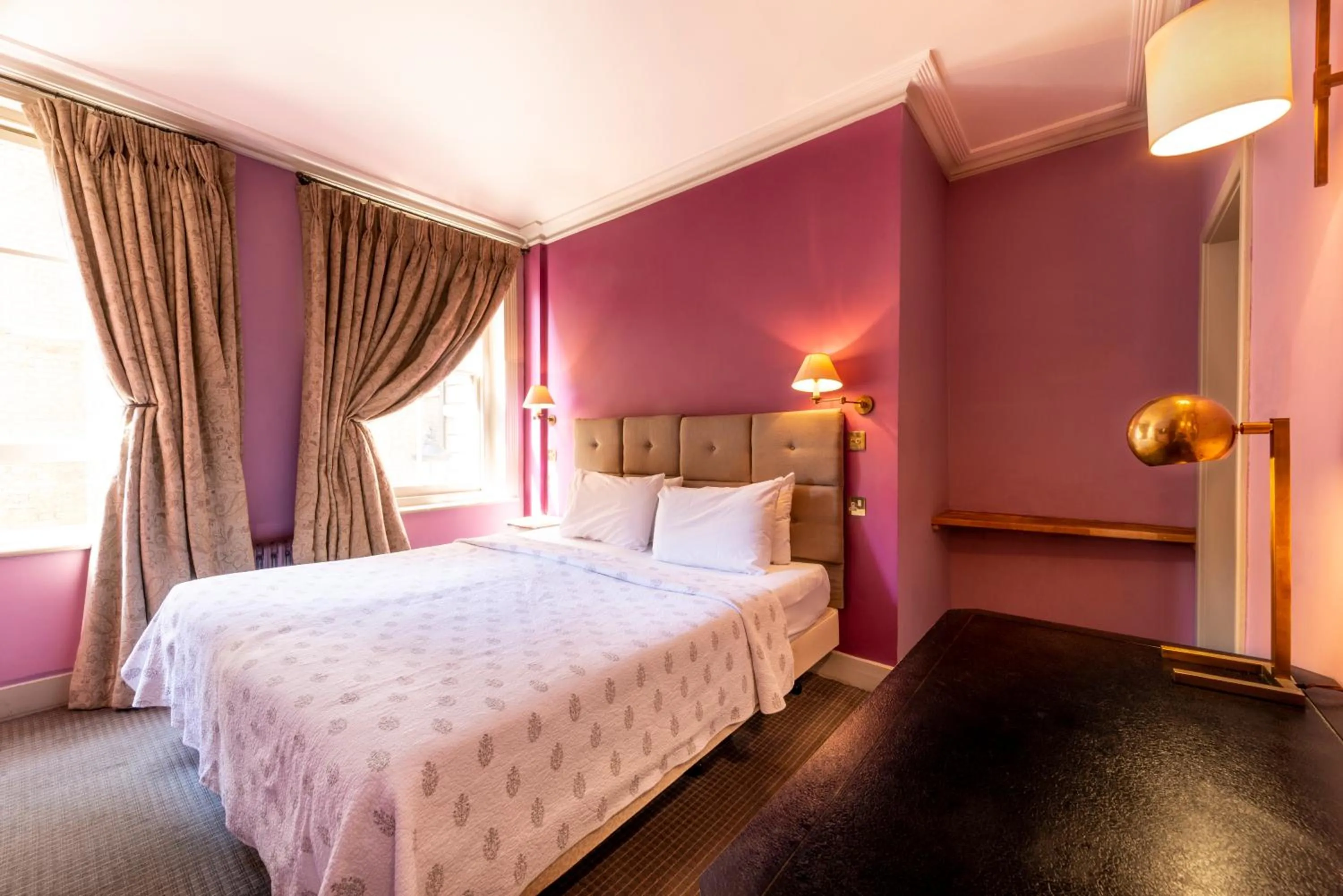 Bed in Fielding Hotel