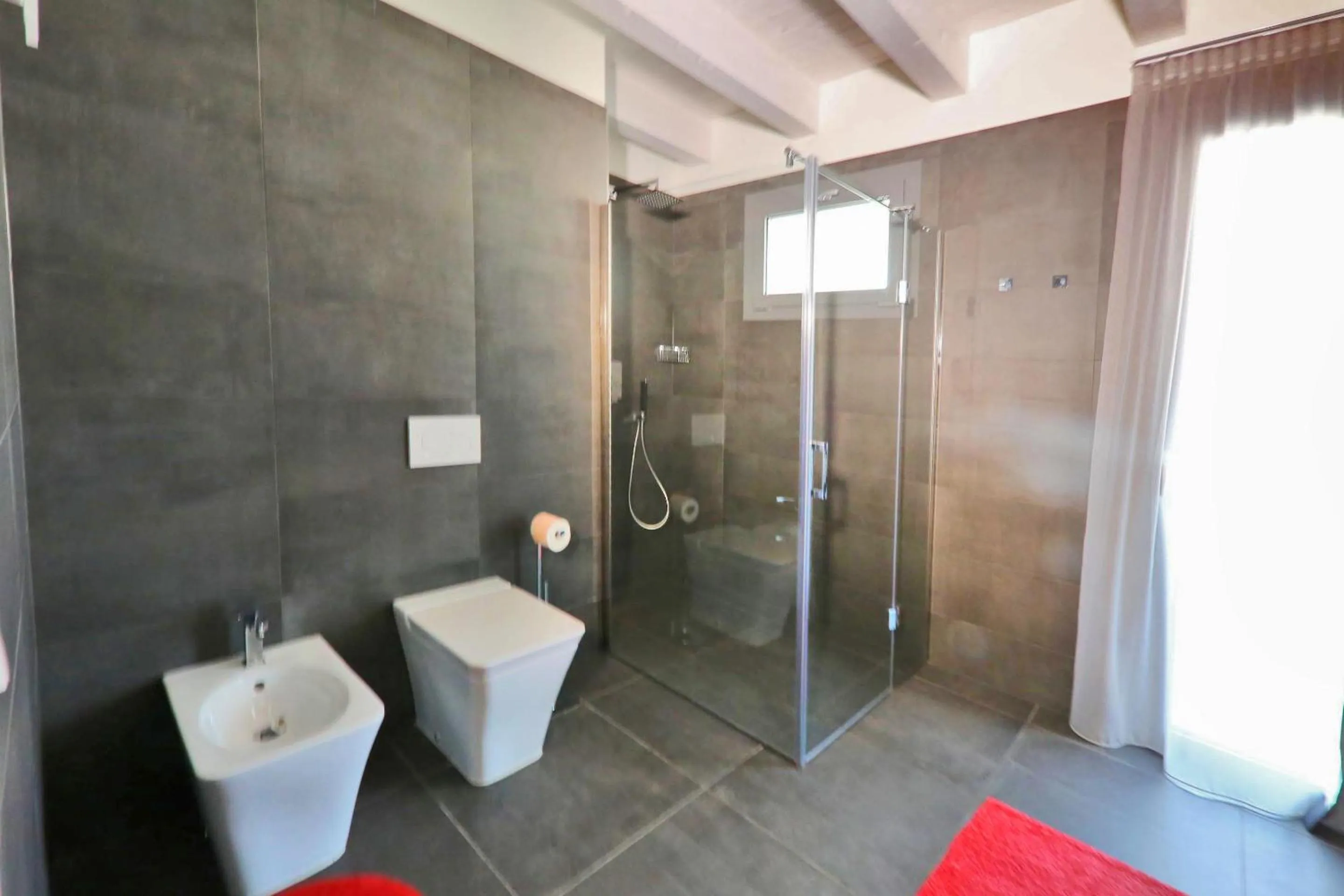 Shower in Ninfea Wellness & Spa Residence