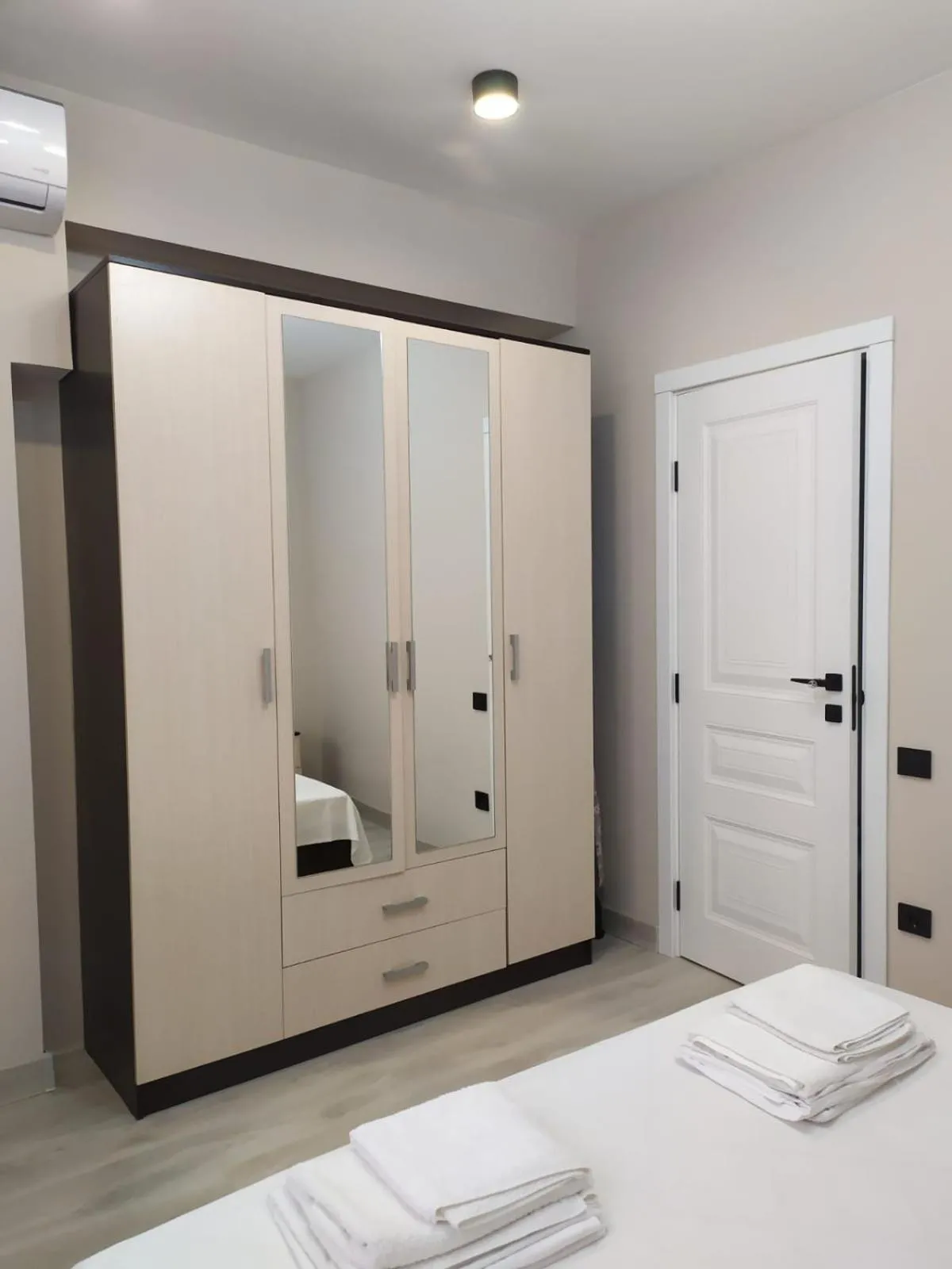 Bed in Apartment on Sayat Nova 33