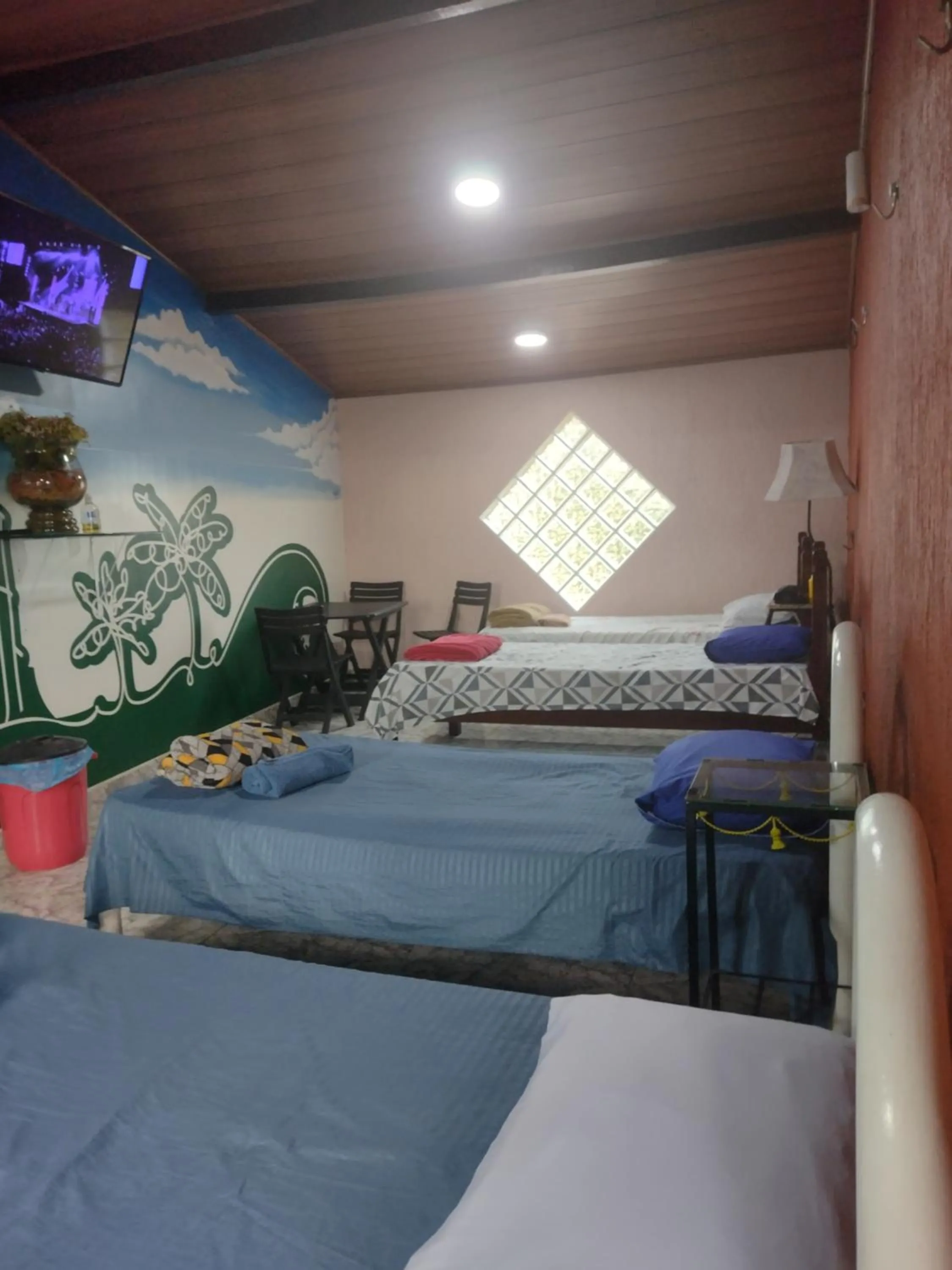 Economy Quadruple Room with Shared Bathroom in Recanto dos Loureiros
