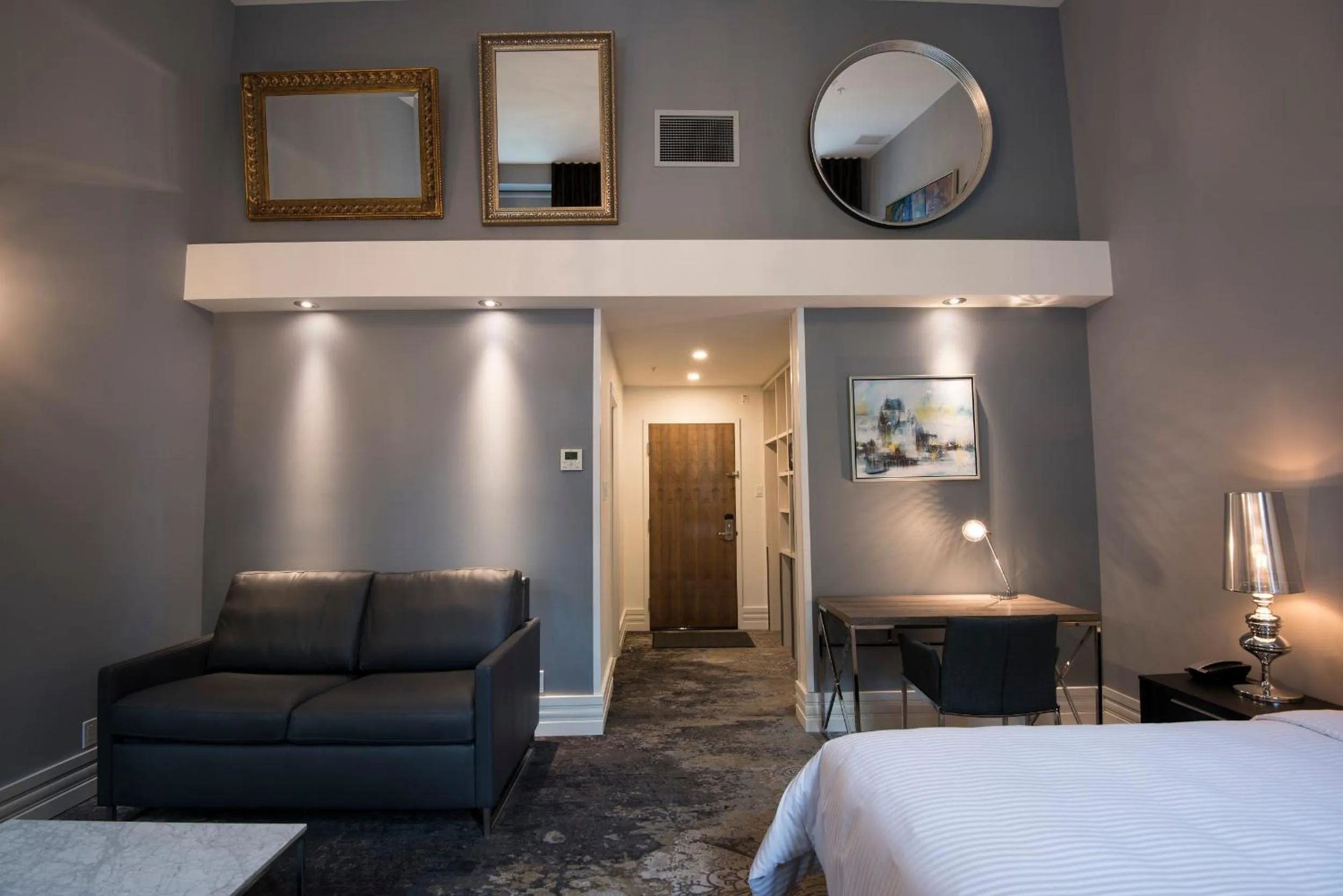 Bed in Hotel Manoir Morgan