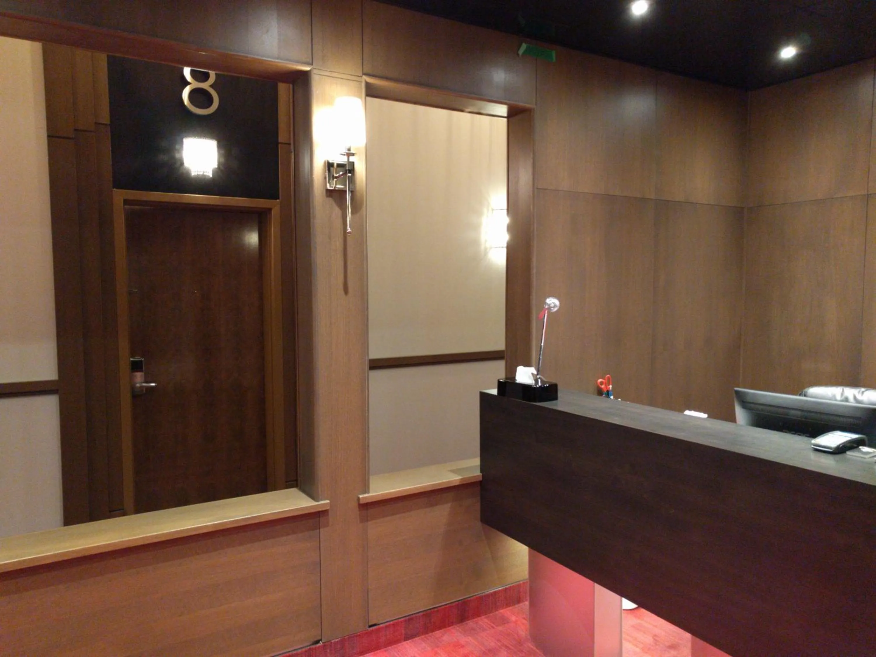 Lobby or reception in Hotel Manoir Morgan