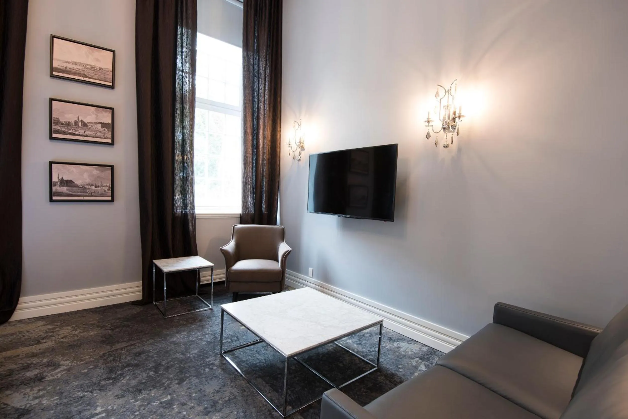 Seating area in Hotel Manoir Morgan