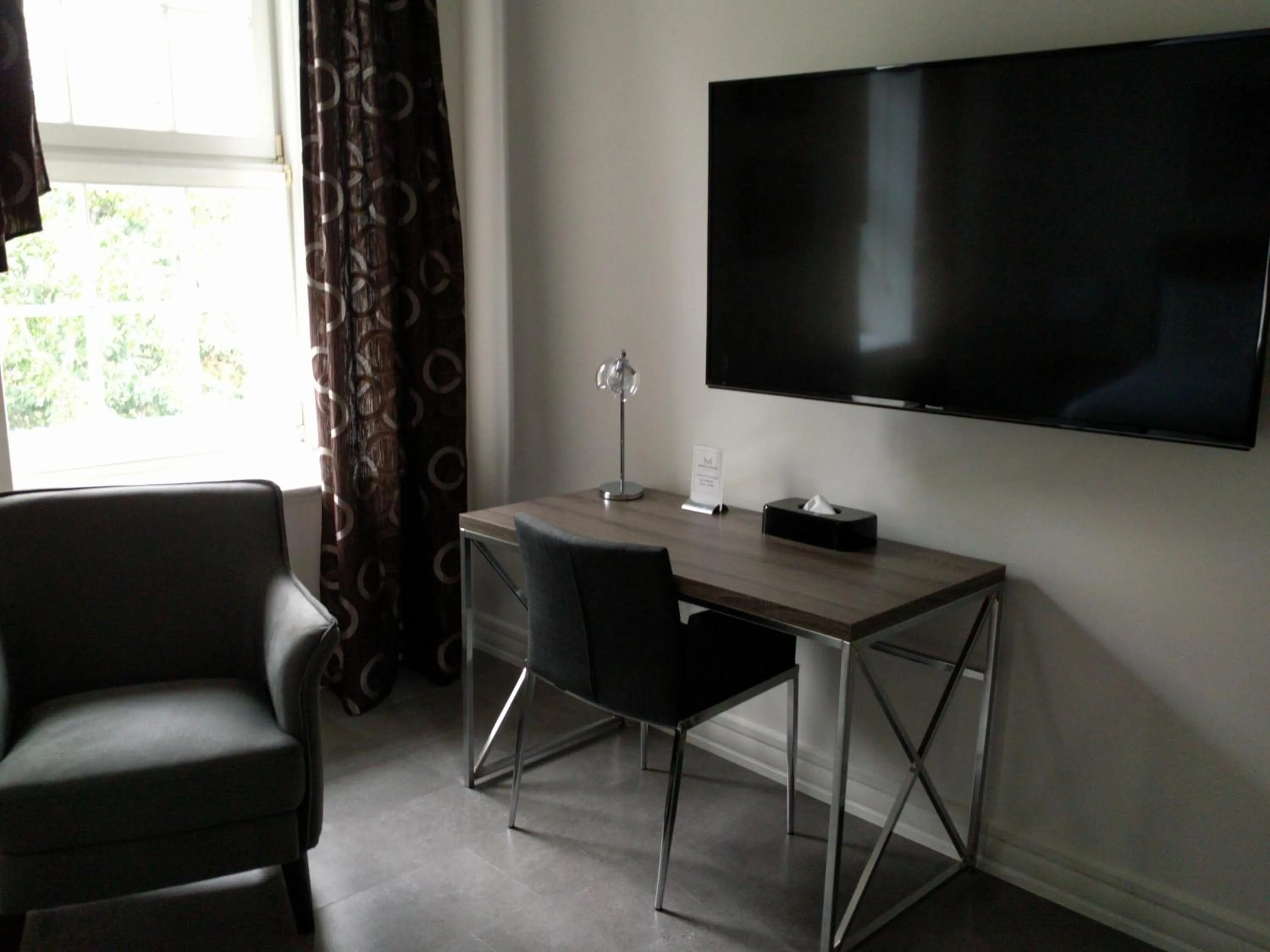 Seating area in Hotel Manoir Morgan