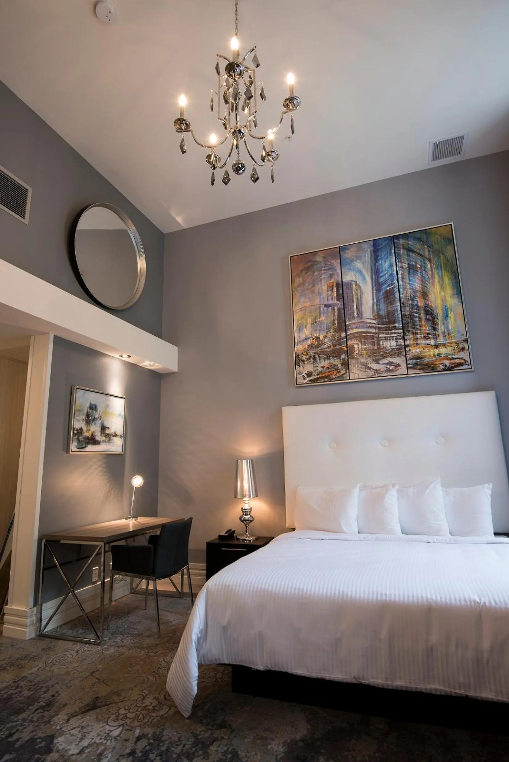 Bed in Hotel Manoir Morgan