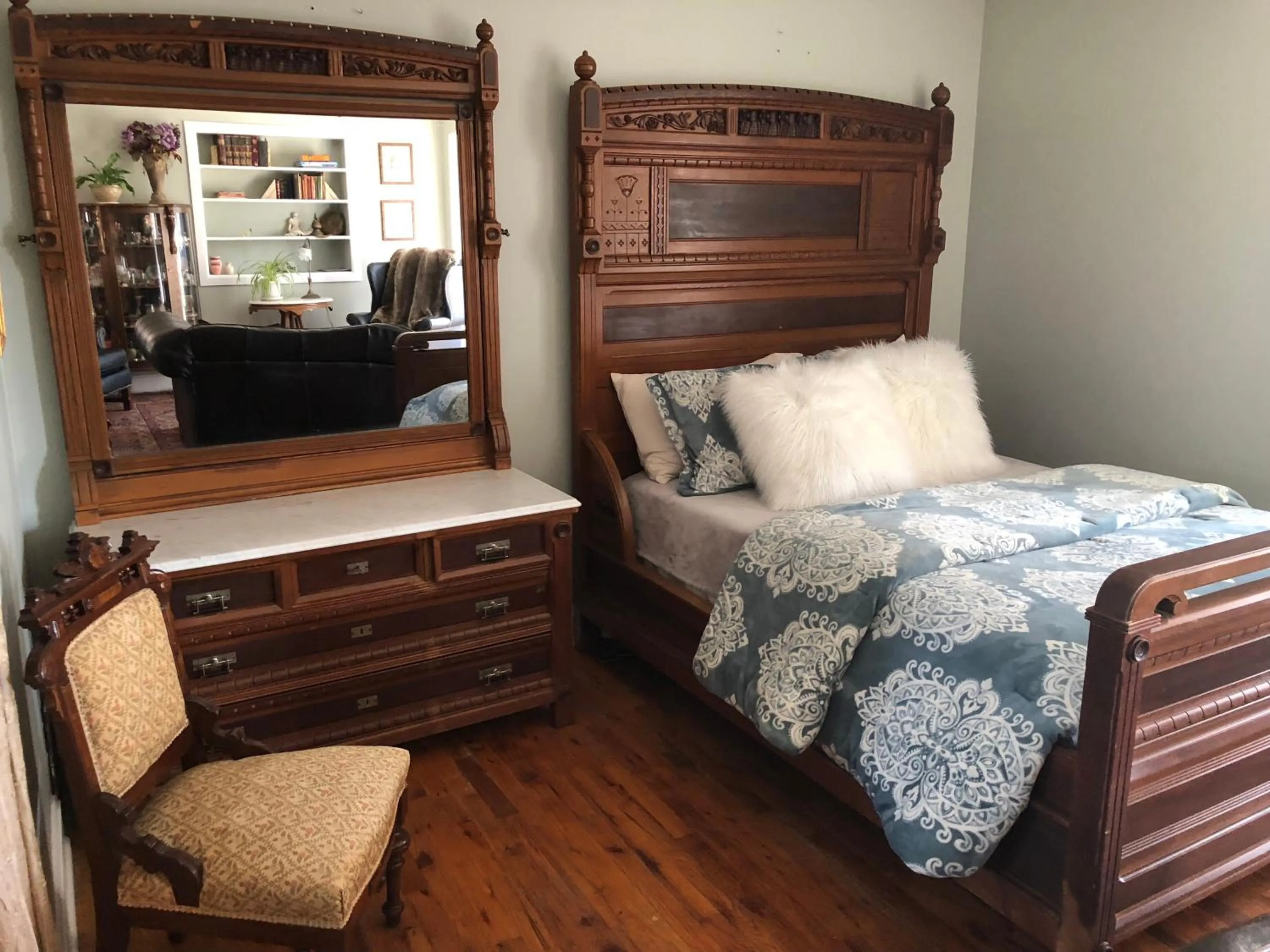Vineyard Mansion Carriage House