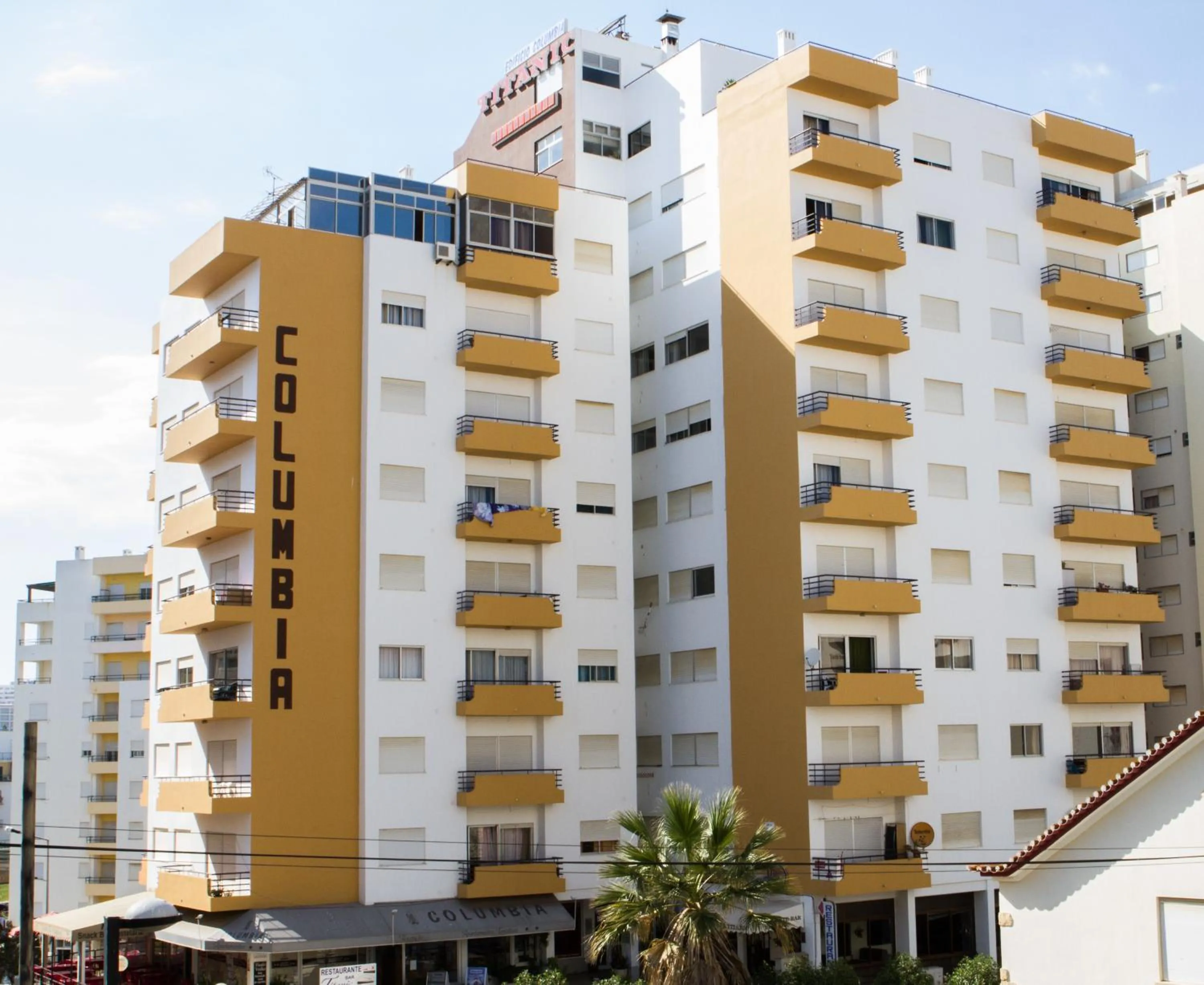 Property building in Columbia Apartamentos Turisticos