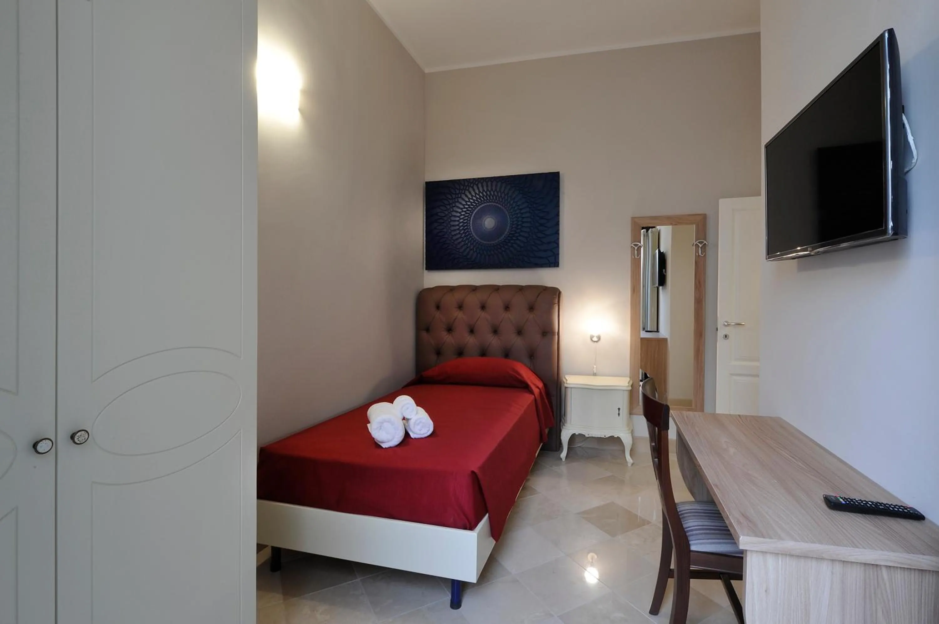 Photo of the whole room, Bed in Palazzo Massari