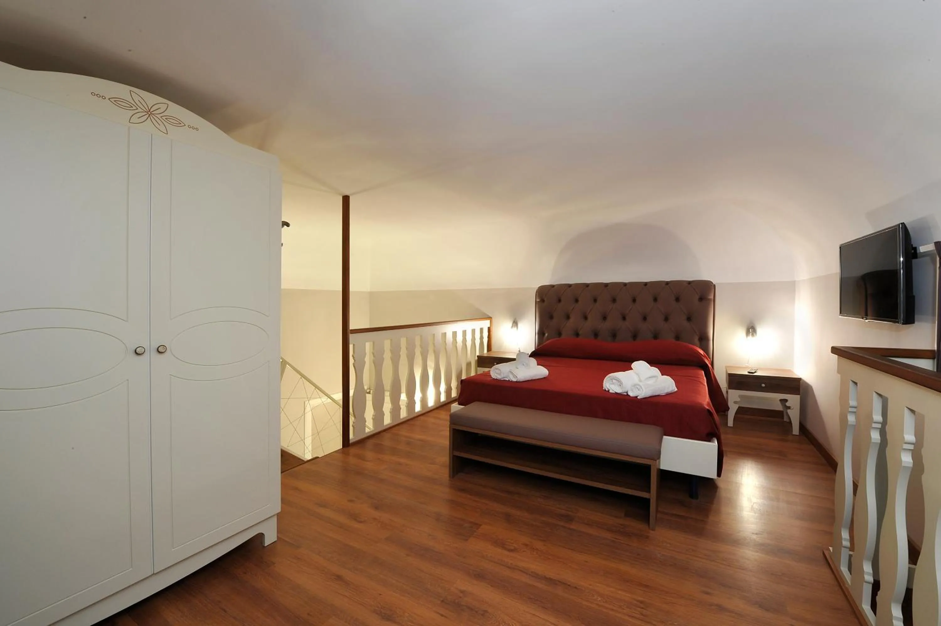 Photo of the whole room, Bed in Palazzo Massari