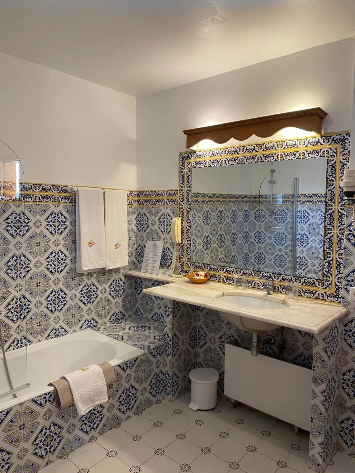 Bathroom in Hotel Quinta Da Lagoa