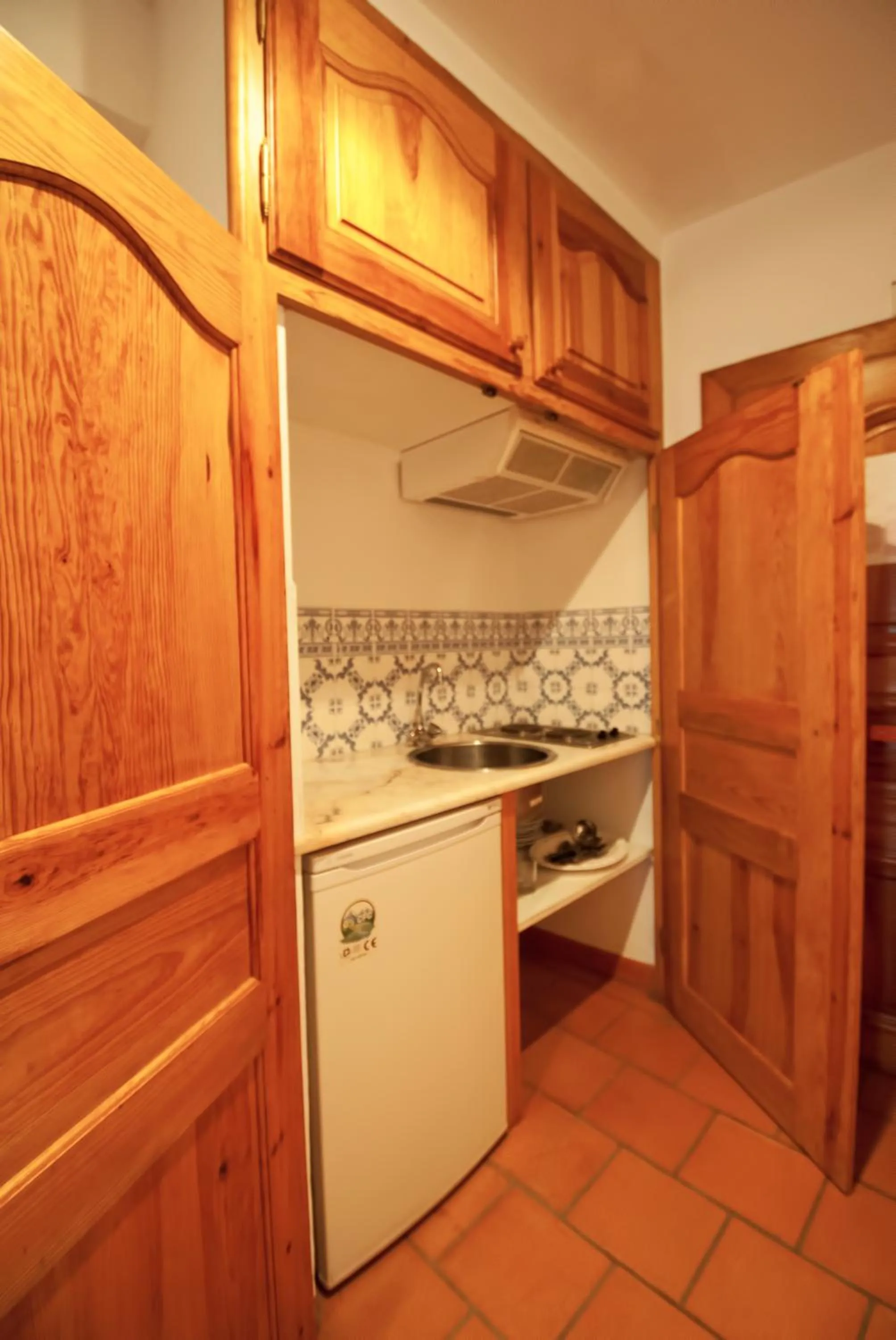 Kitchen or kitchenette in Hotel Quinta Da Lagoa