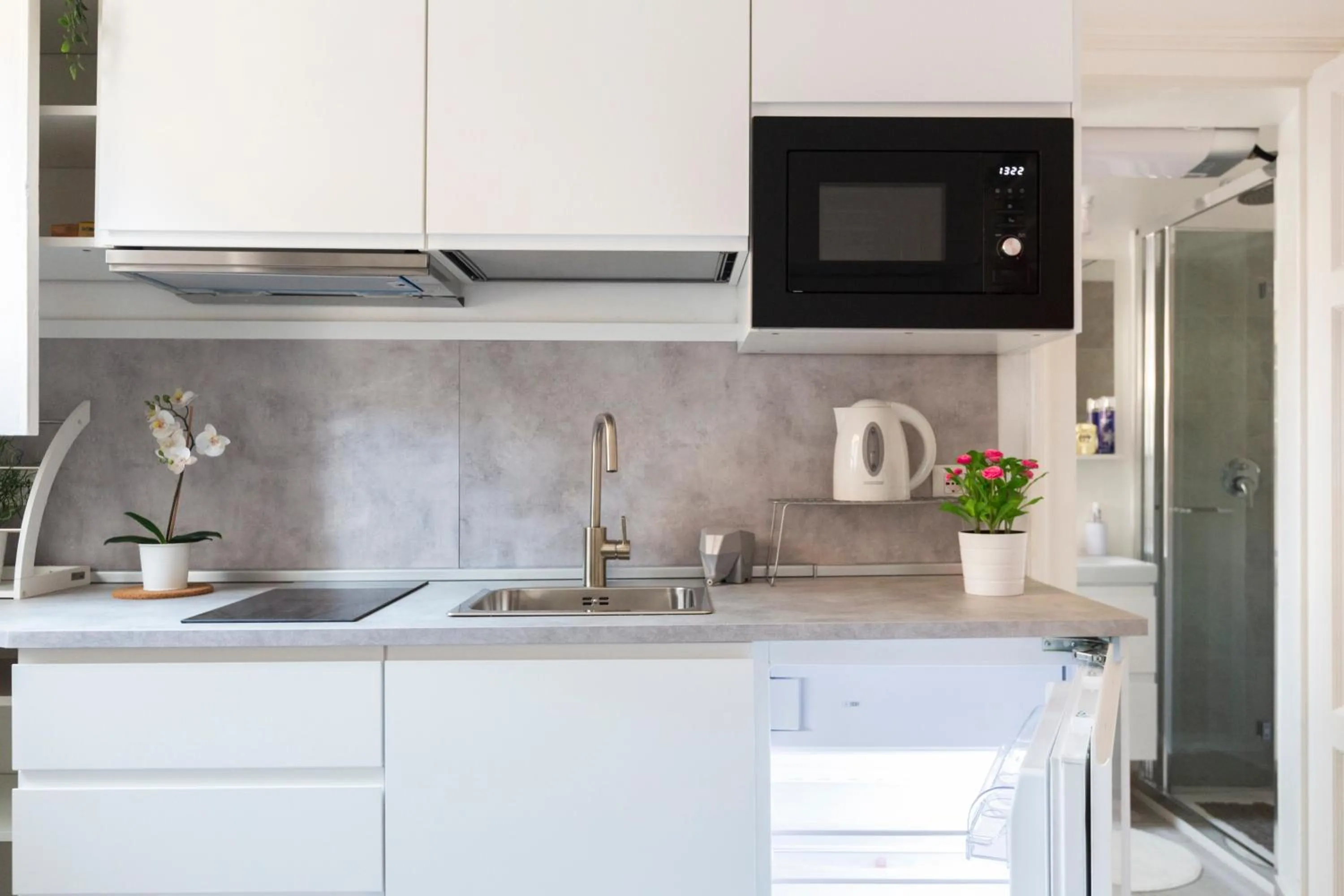 Kitchen or kitchenette in Commenda White Studio