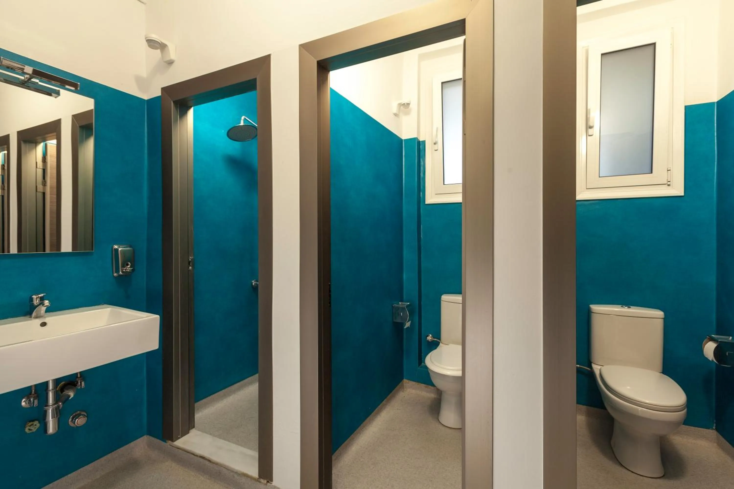 Shower in Artemision