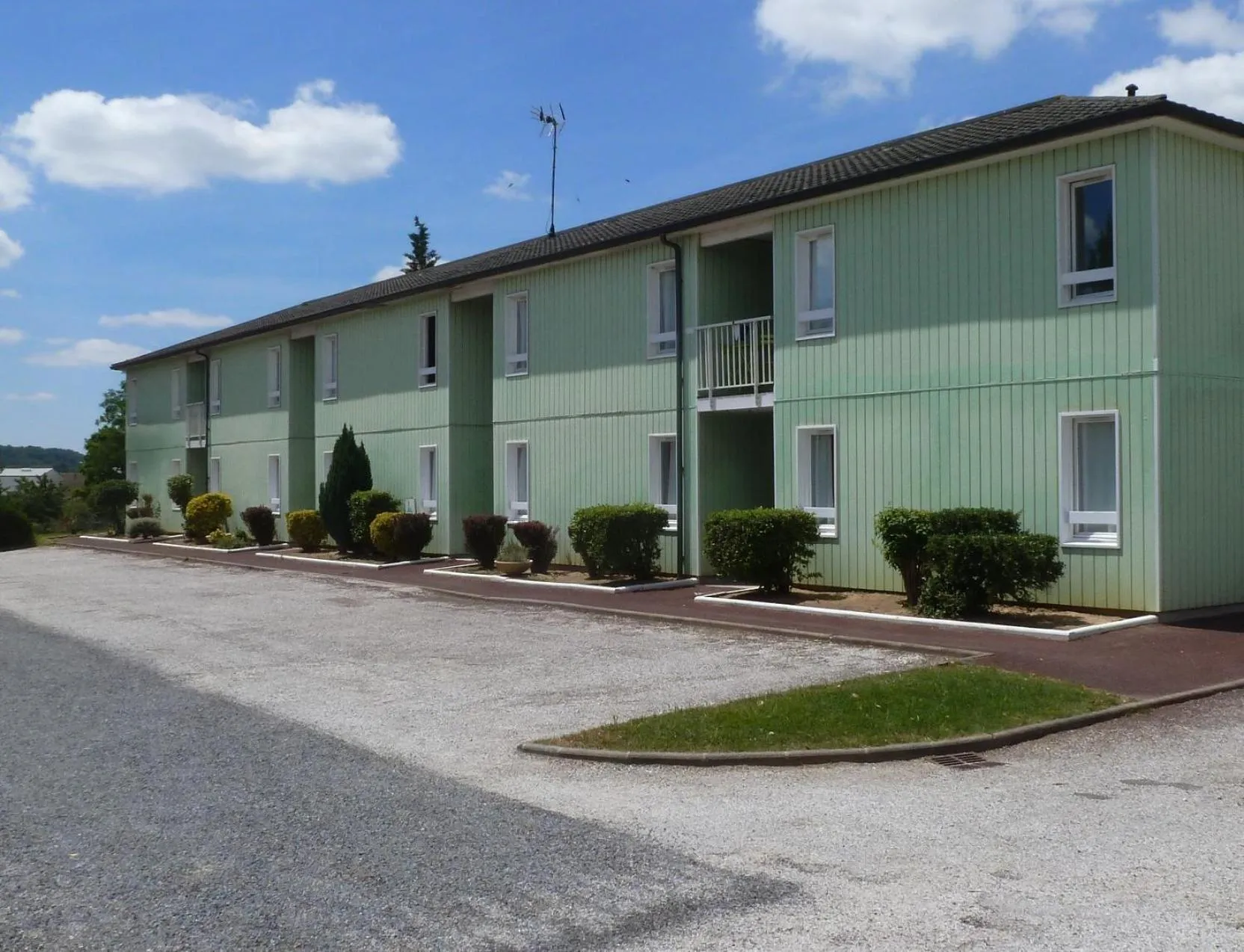 Property building in Le 81 HOTEL