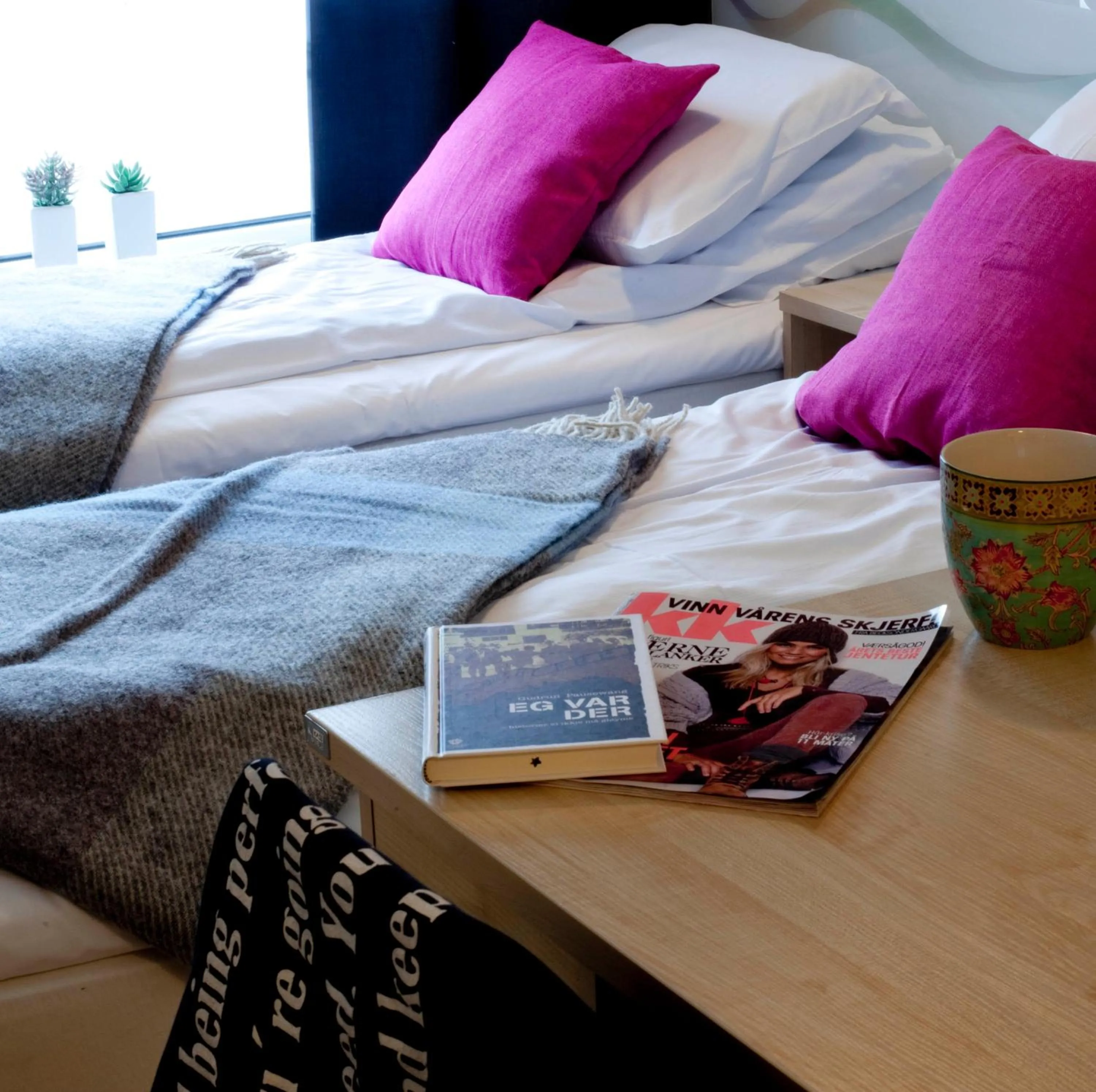 Bed in Stasjonen Hotel