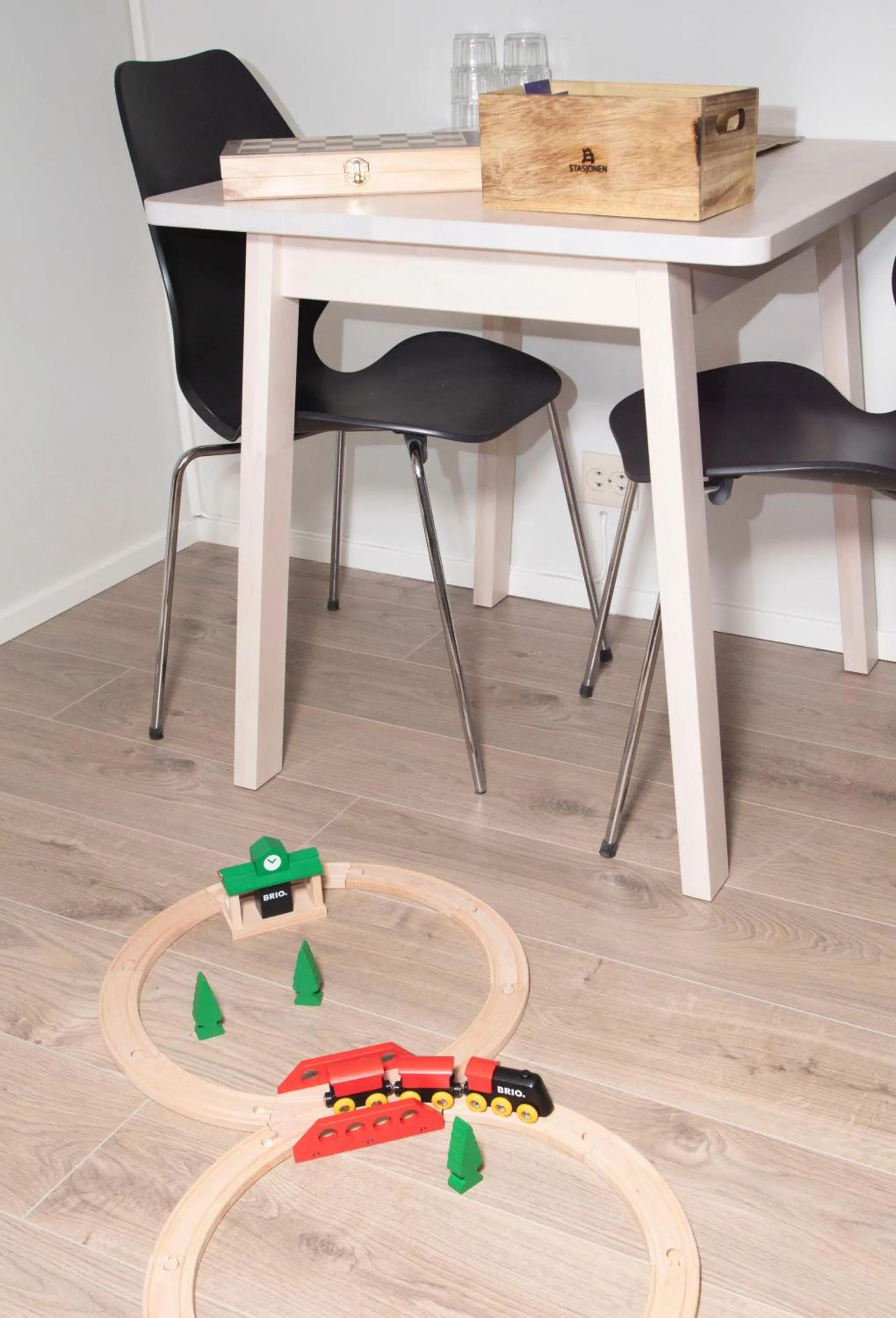 Decorative detail in Stasjonen Hotel