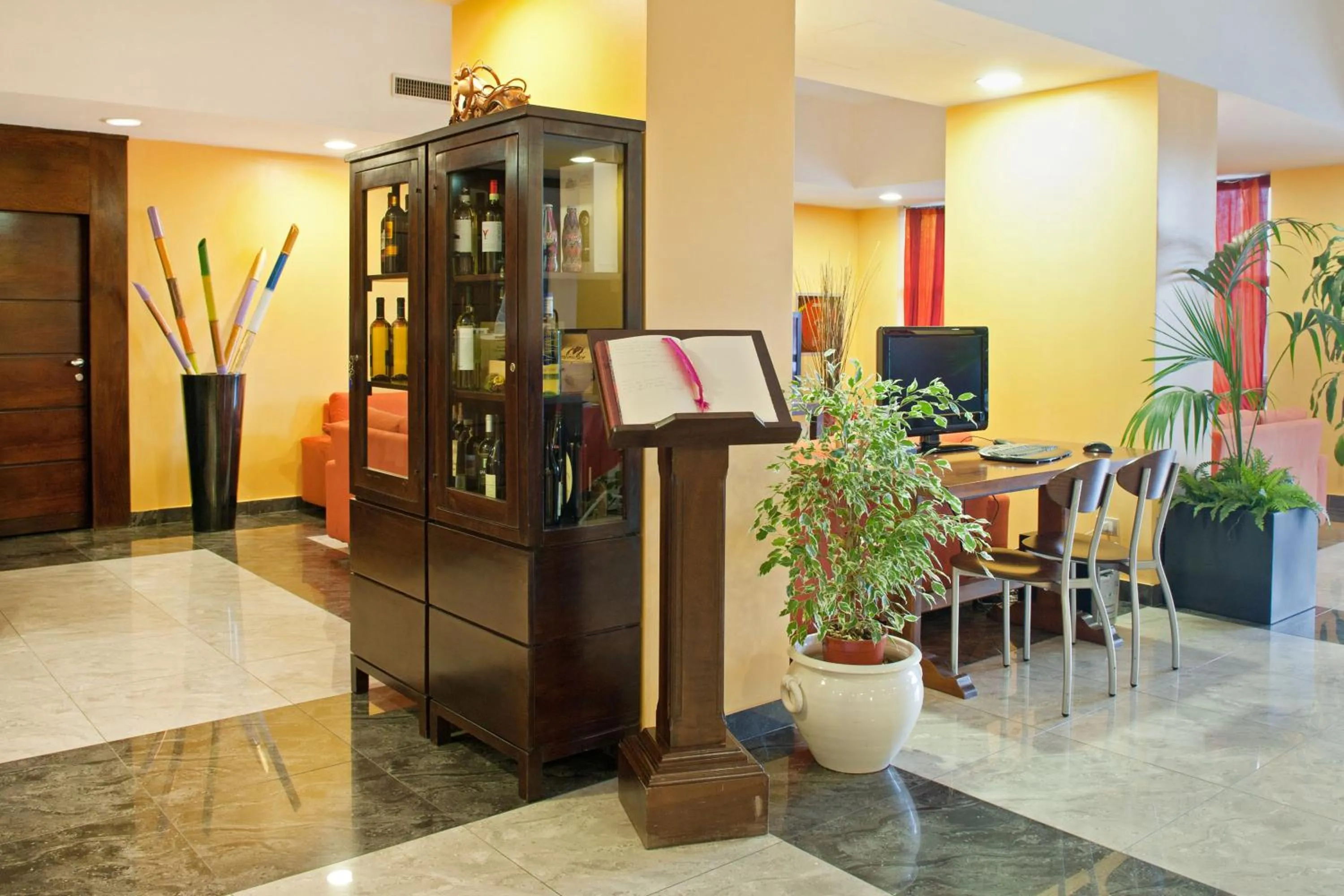 Lobby or reception in Hotel Il Viandante