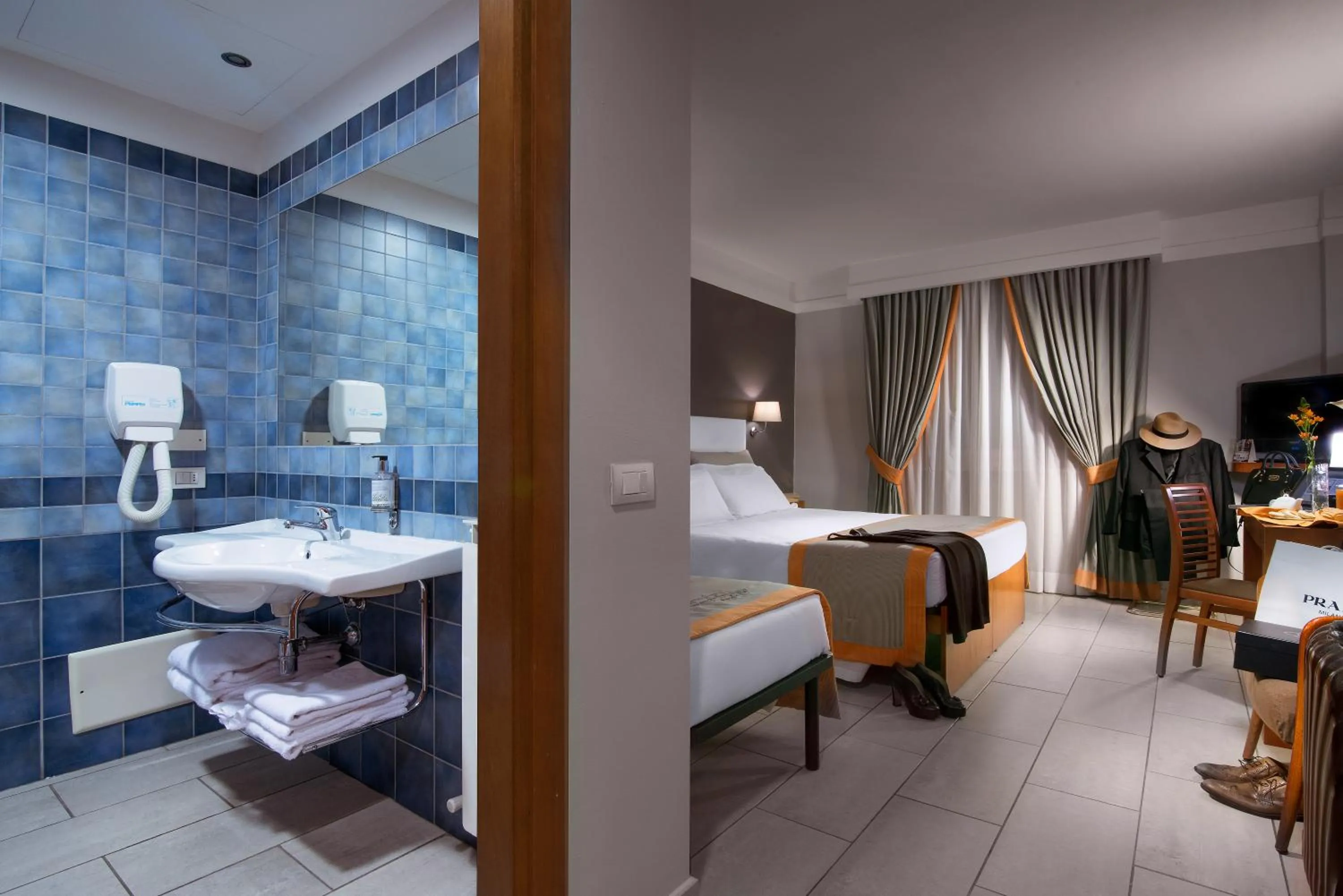 Photo of the whole room, Bed in Hotel Il Viandante