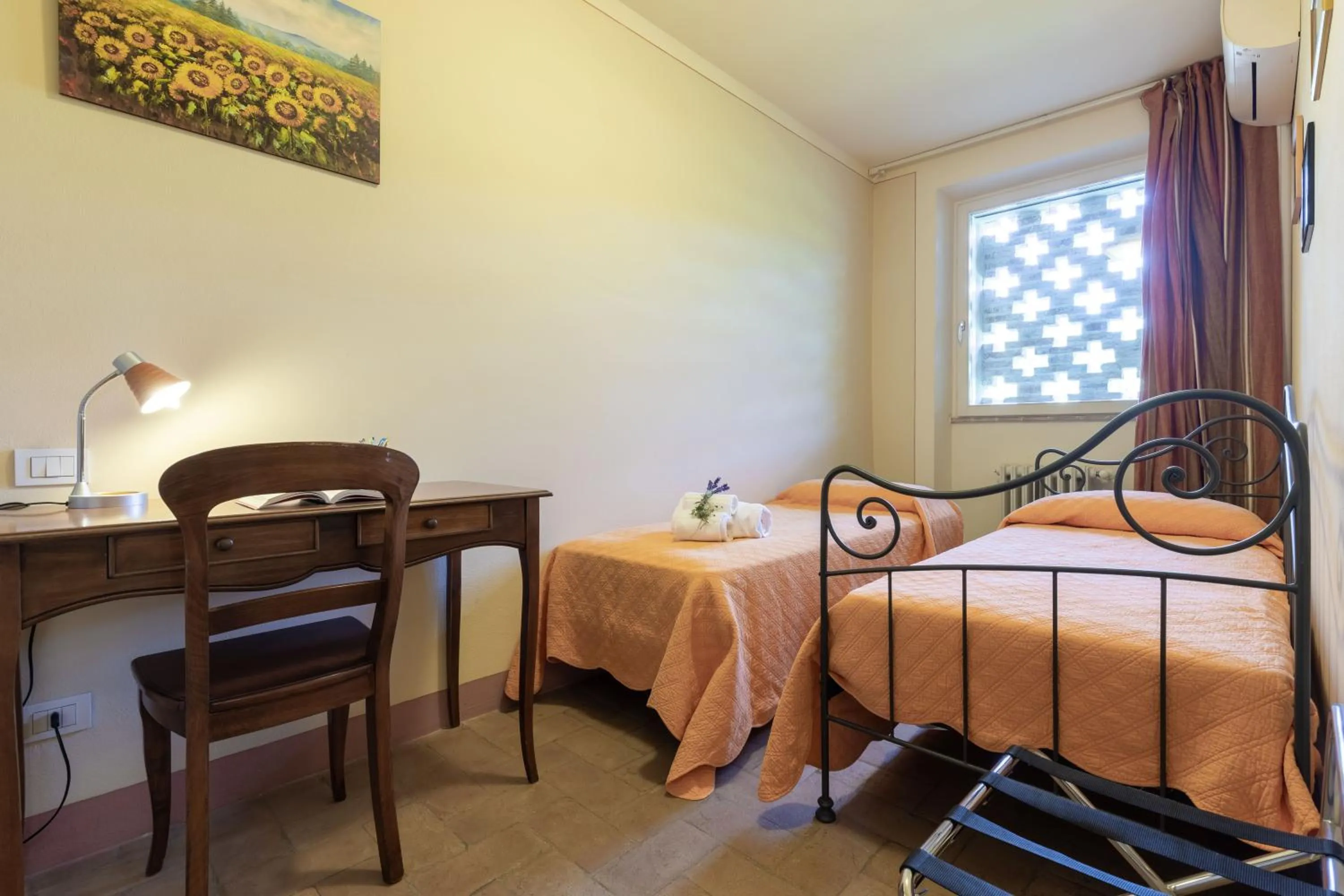 Photo of the whole room, Bed in La Casa Medioevale