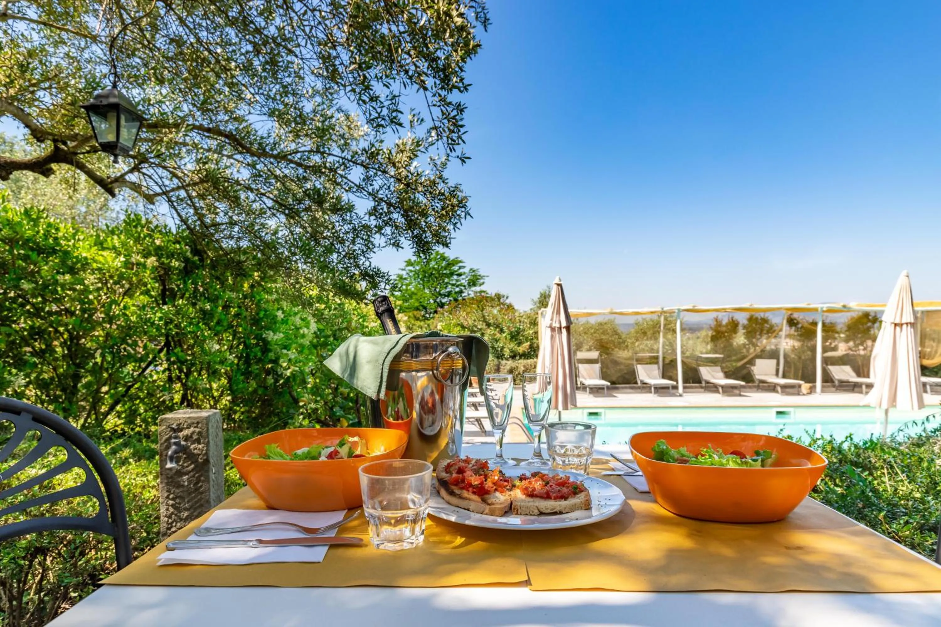 Food and drinks in La Casa Medioevale