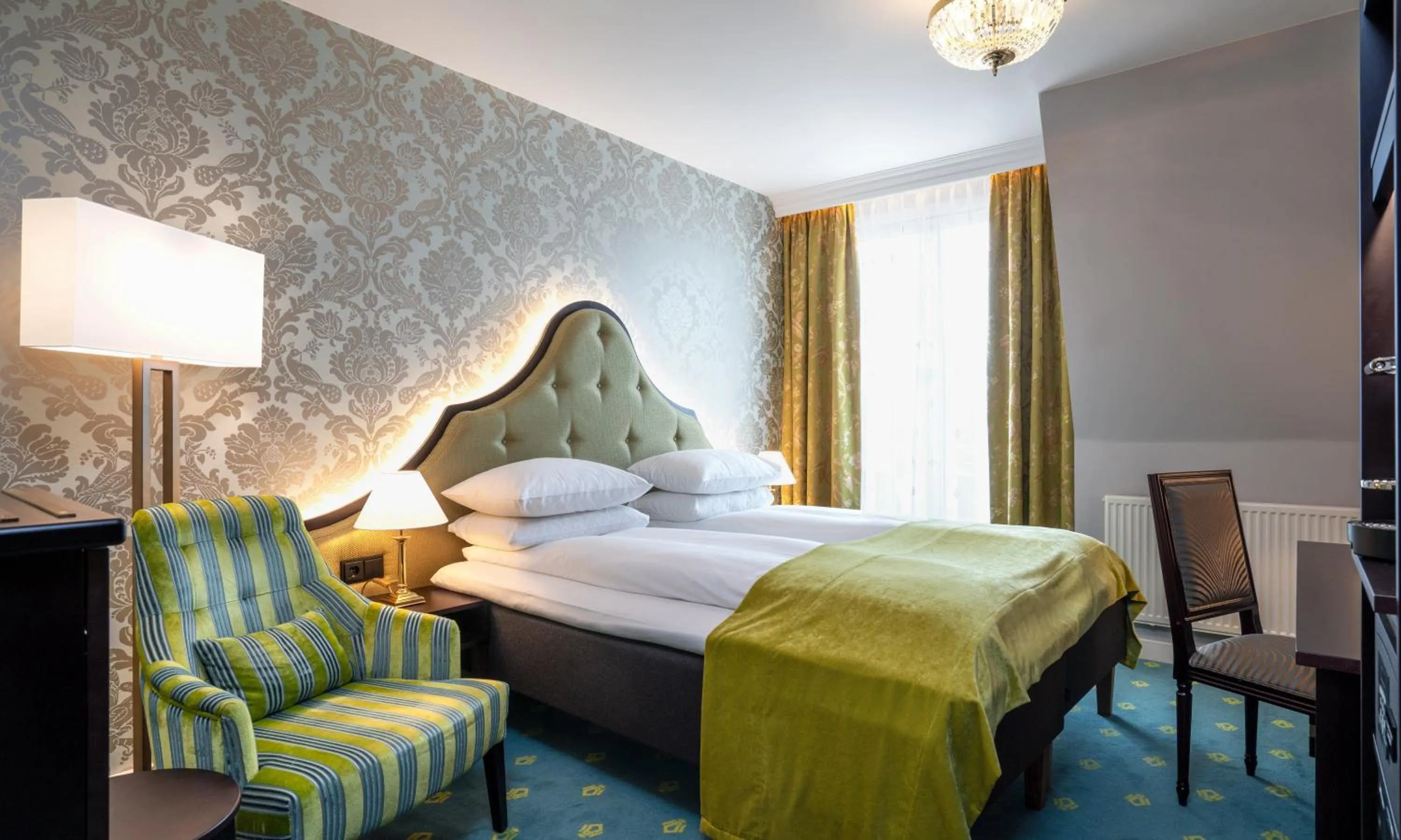 Bed in Hotel Bristol