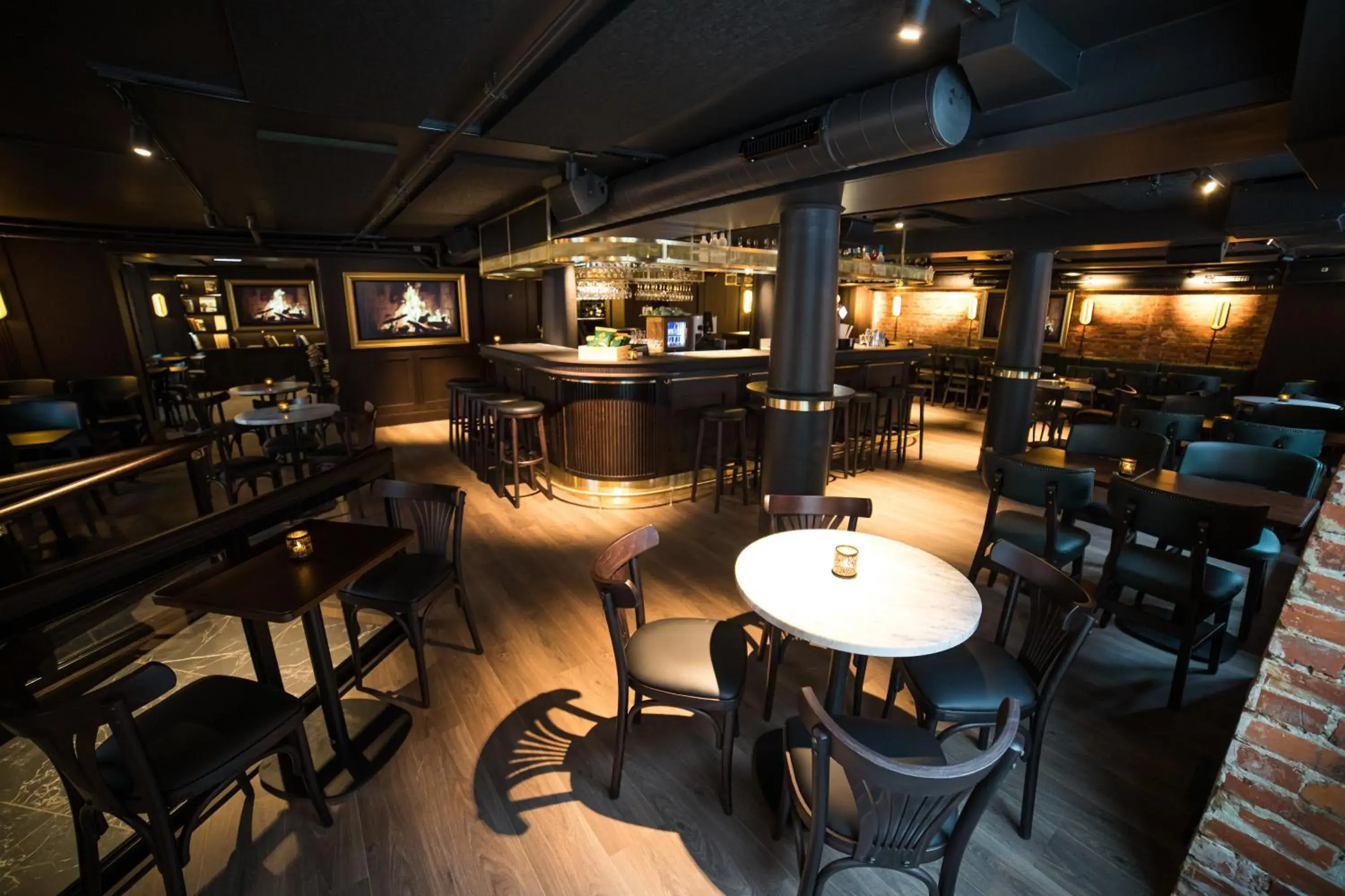 Restaurant/places to eat in Hotel Bristol Restaurant/places to eat in Hotel Bristol