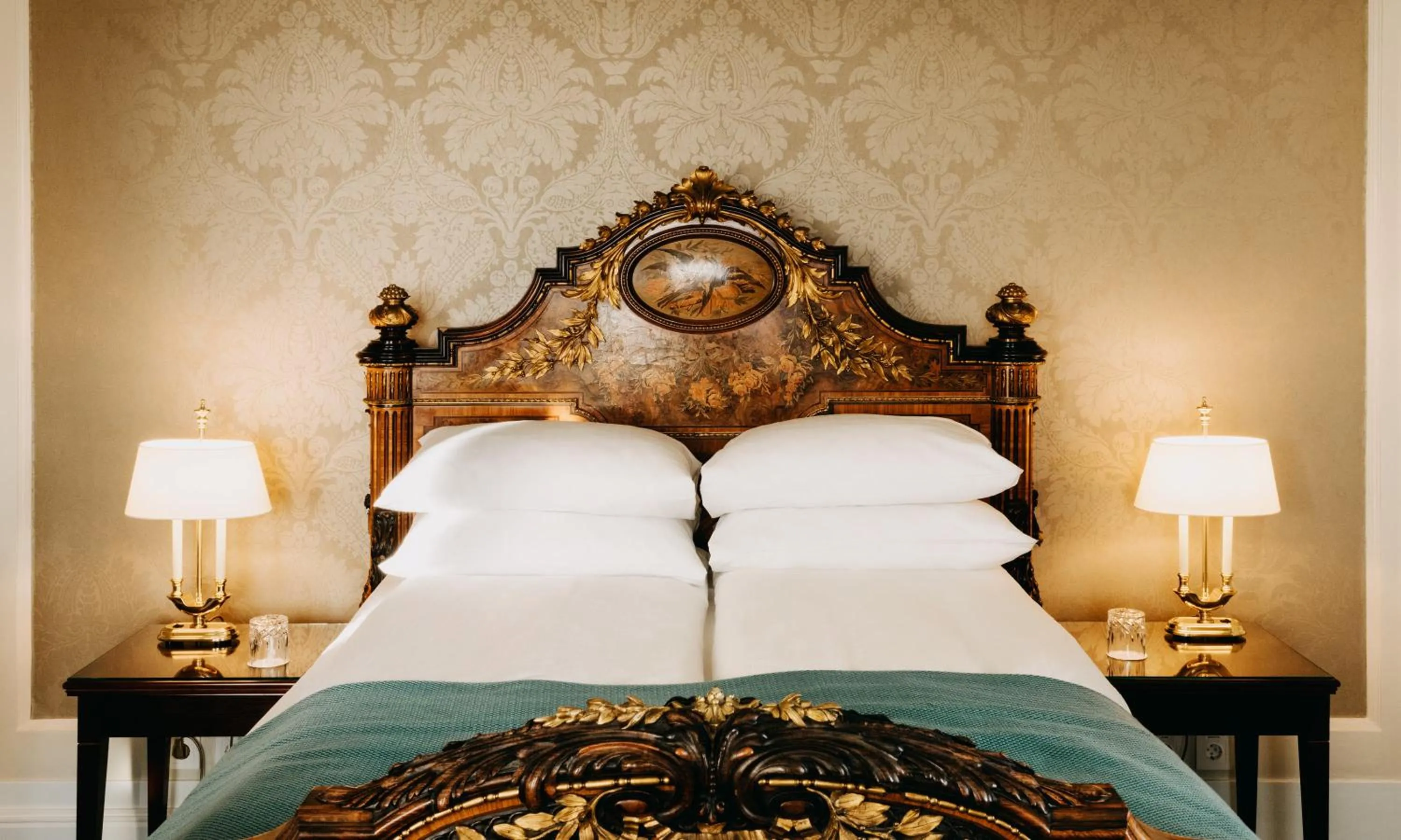 Bed in Hotel Bristol