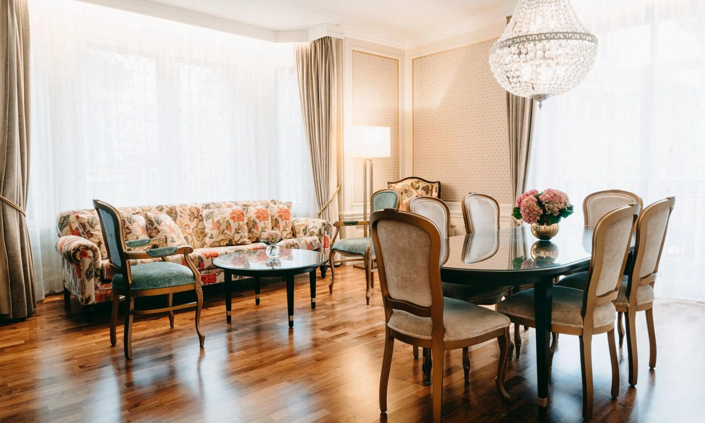 Living room in Hotel Bristol