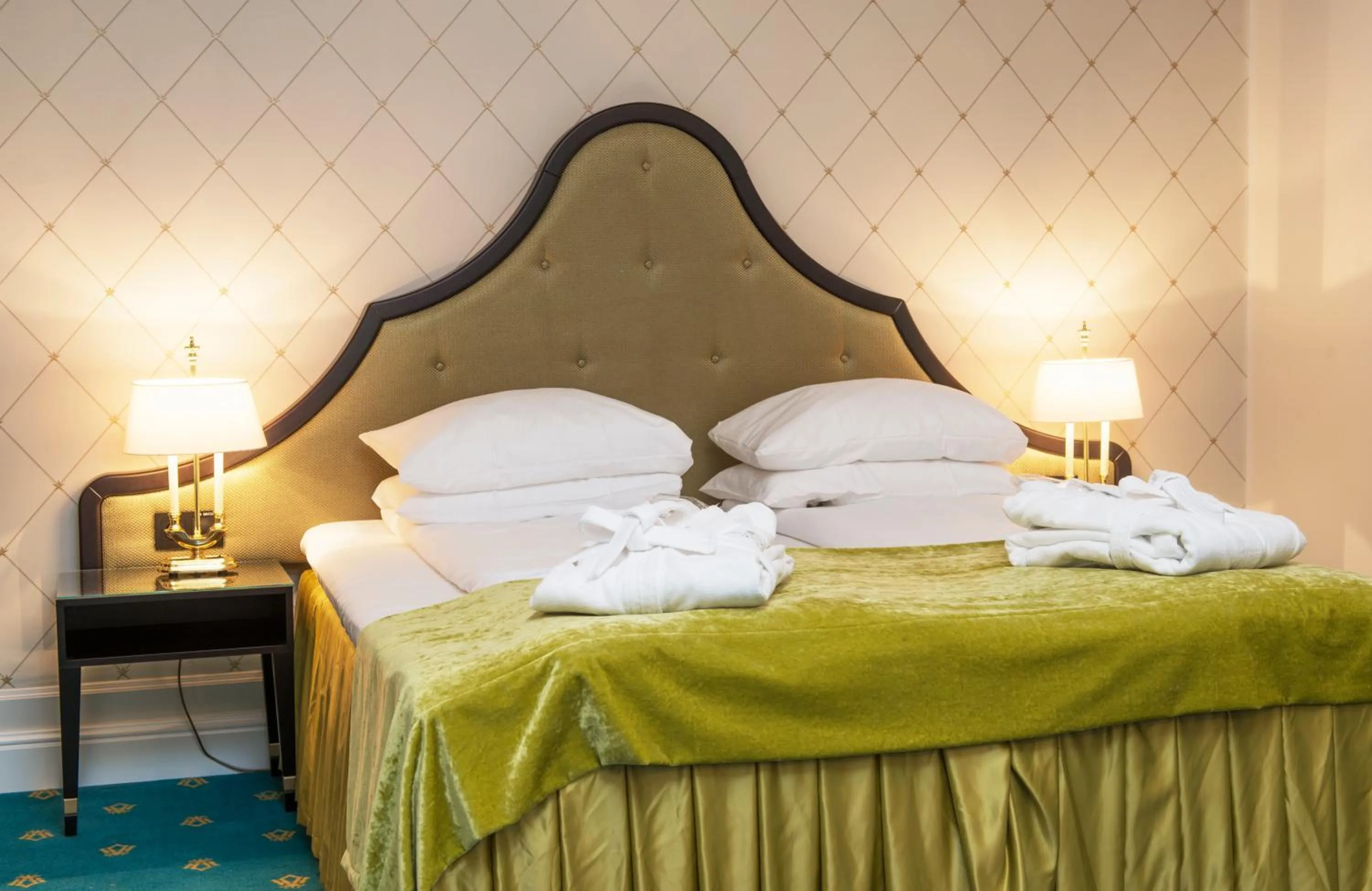 Bed in Hotel Bristol