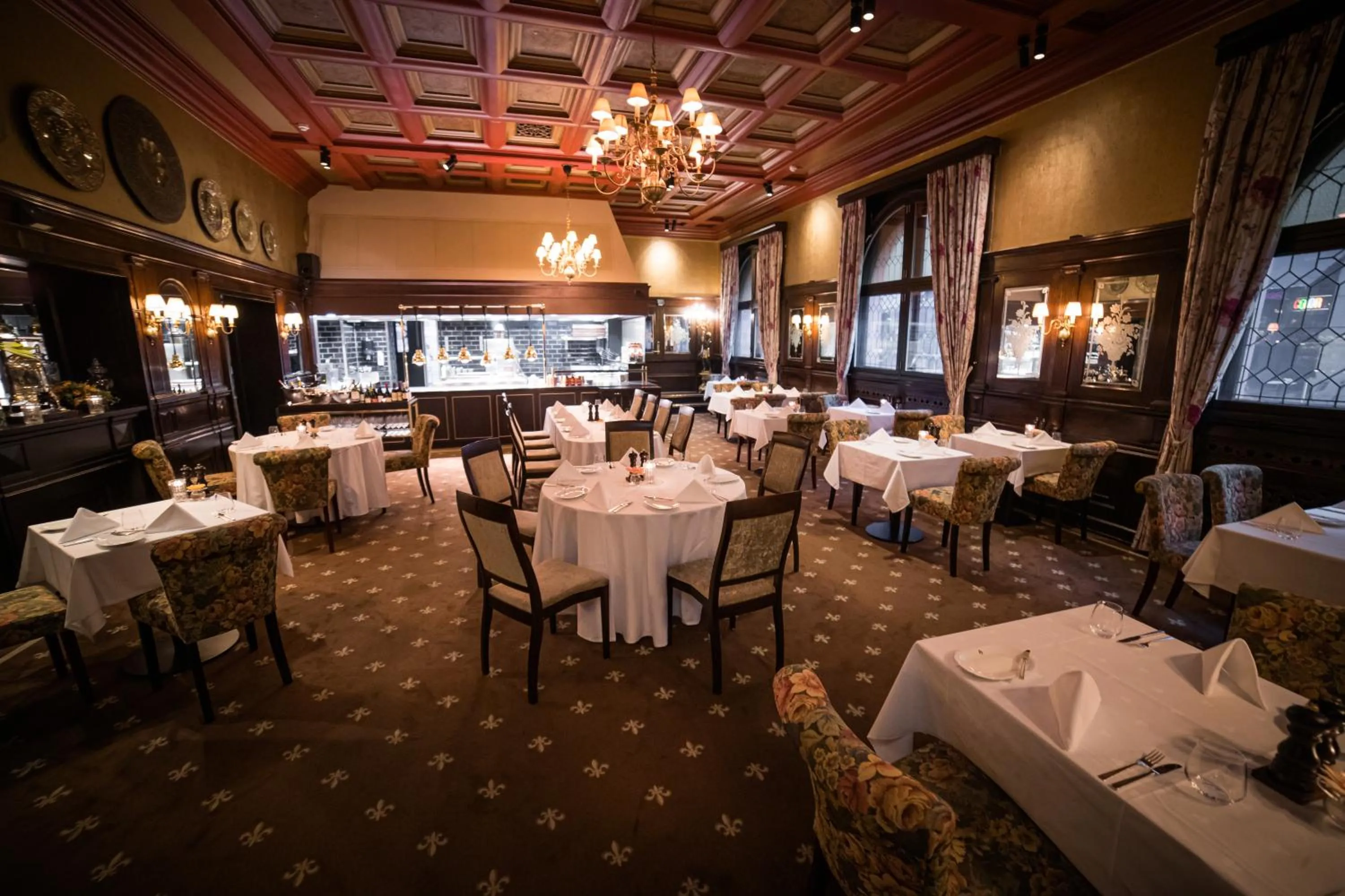 Restaurant/places to eat in Hotel Bristol