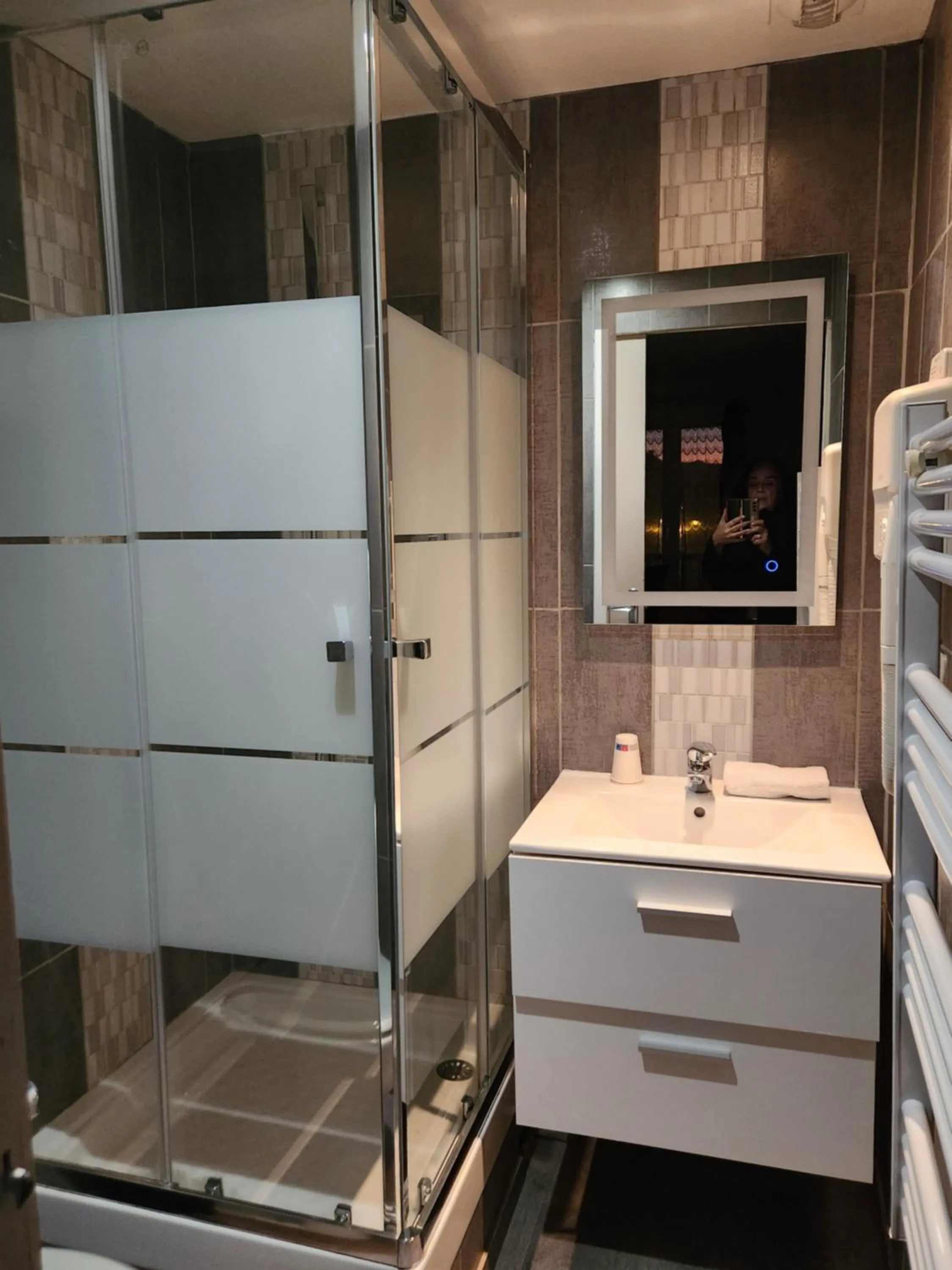 Logis Hôtel Restaurant les Charmettes