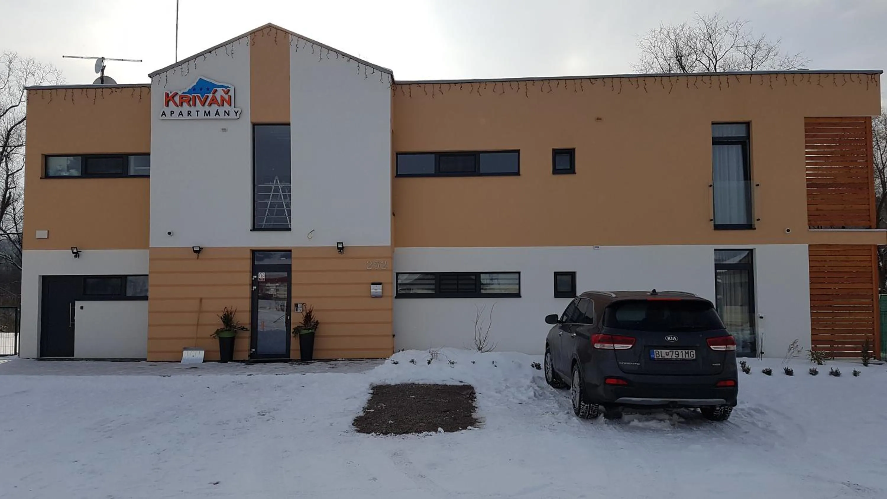 Facade/entrance in Apartmánový Dom Kriváň