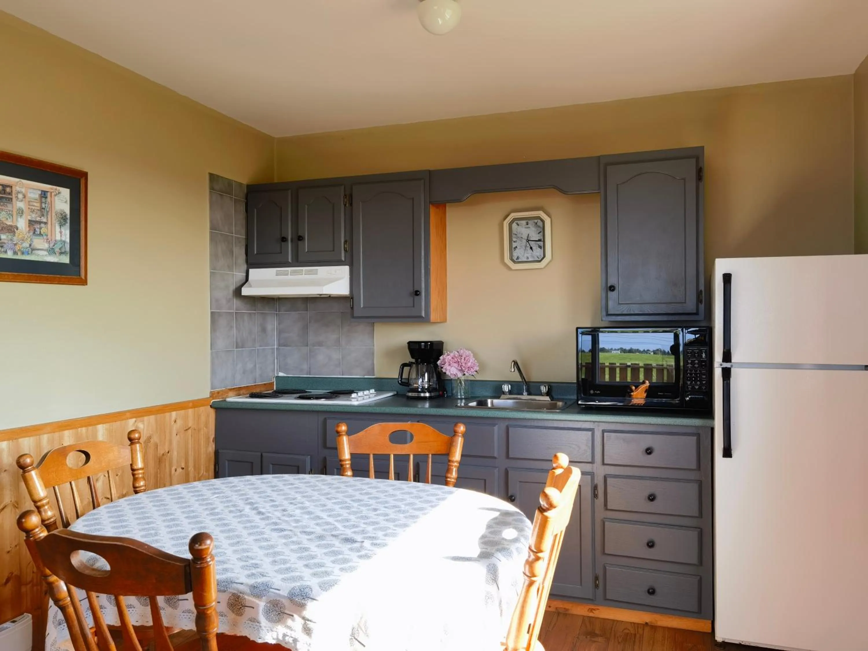 Cavendish Country Inn & Cottages