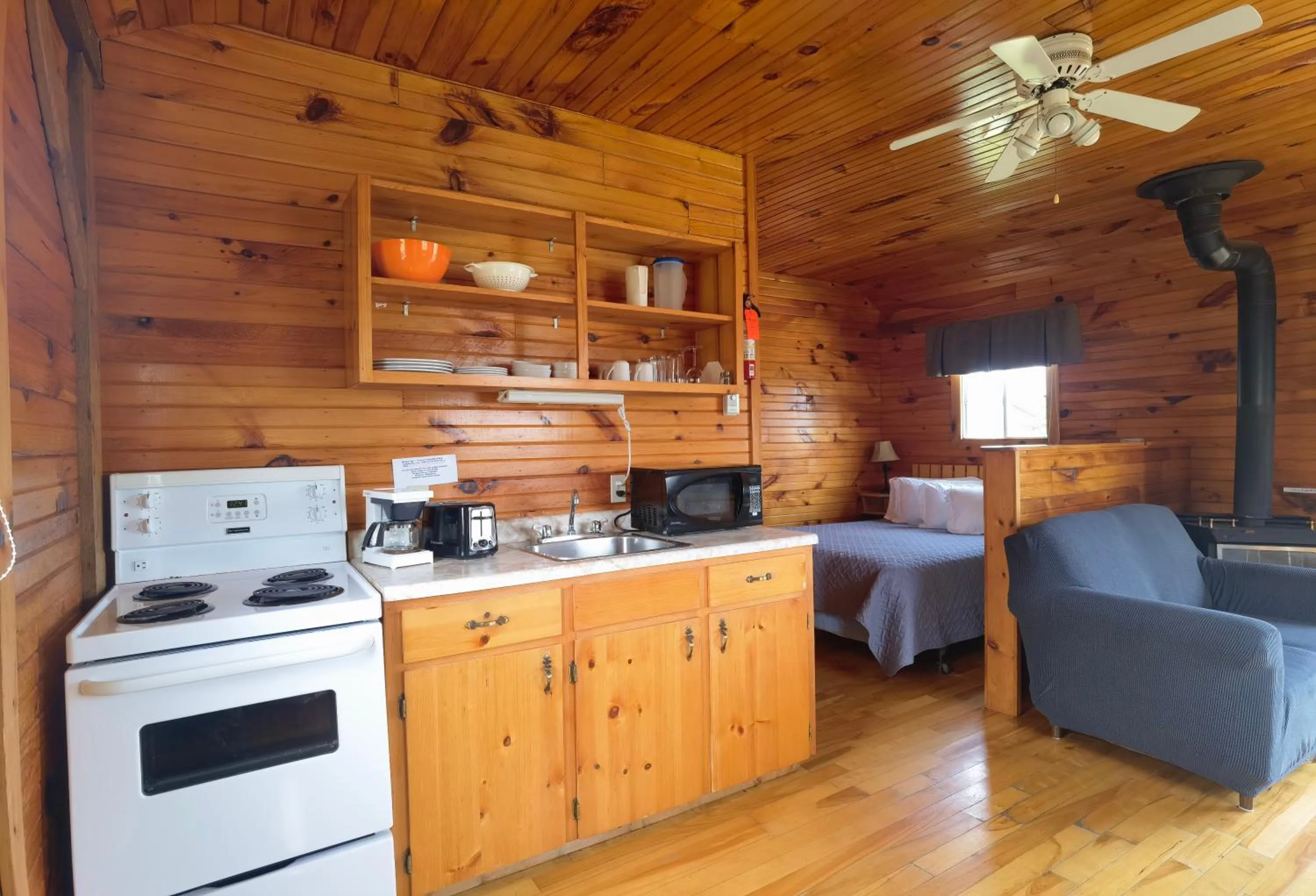 Cavendish Country Inn & Cottages