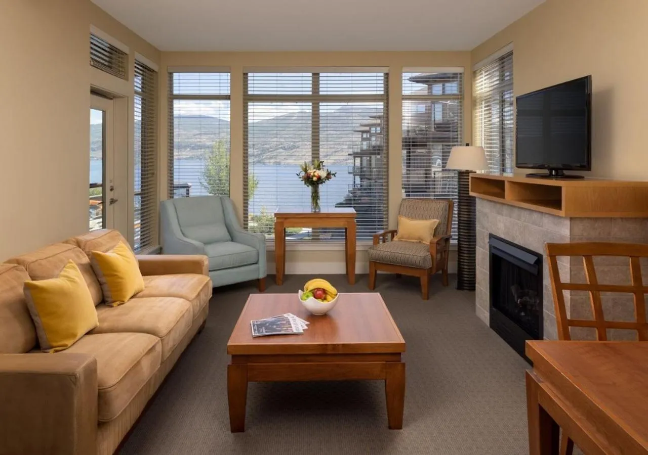 Living room in The Cove Lakeside Resort