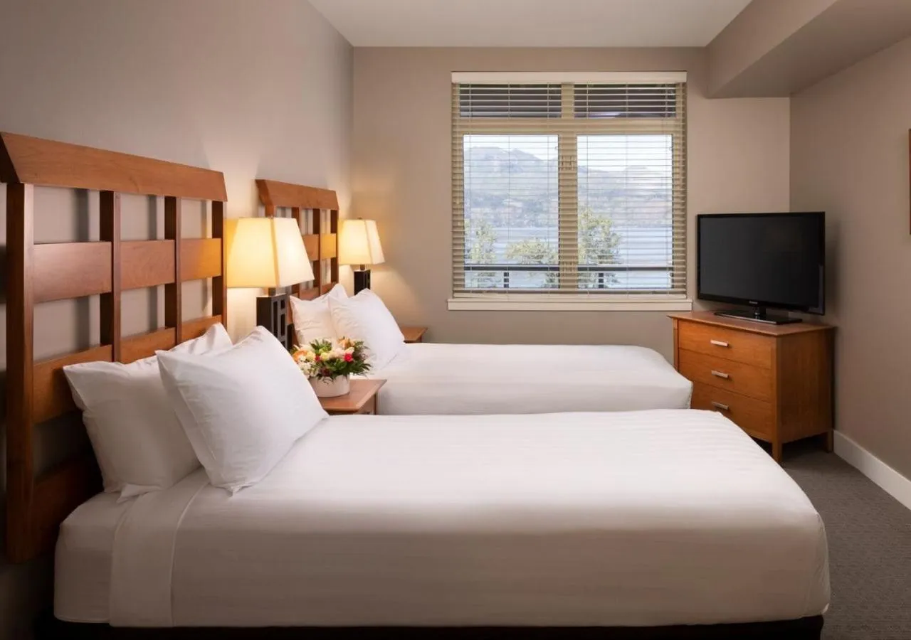 Bed in The Cove Lakeside Resort