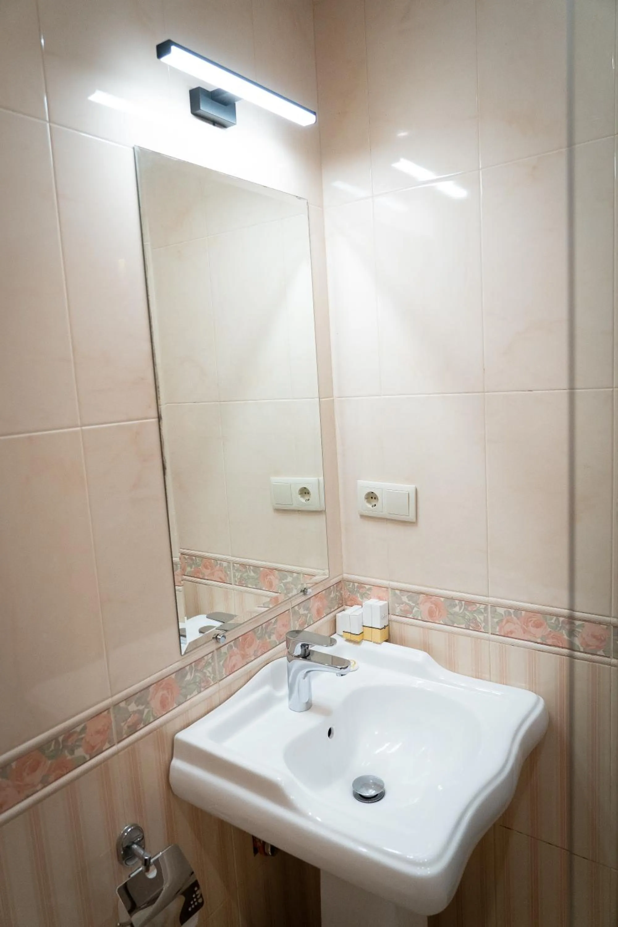 Family Hotel Pak Tam