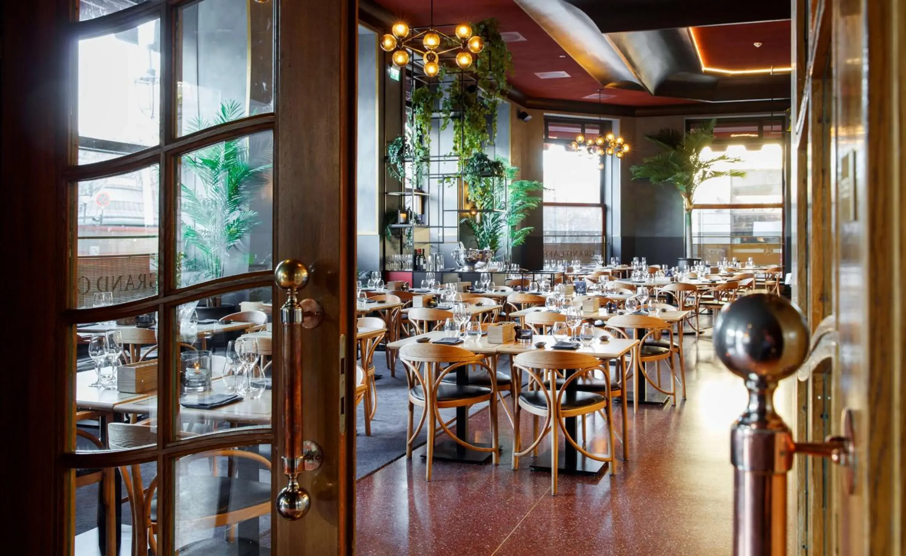 Restaurant/places to eat in Grand Hotel Oslo Restaurant/places to eat in Grand Hotel Oslo