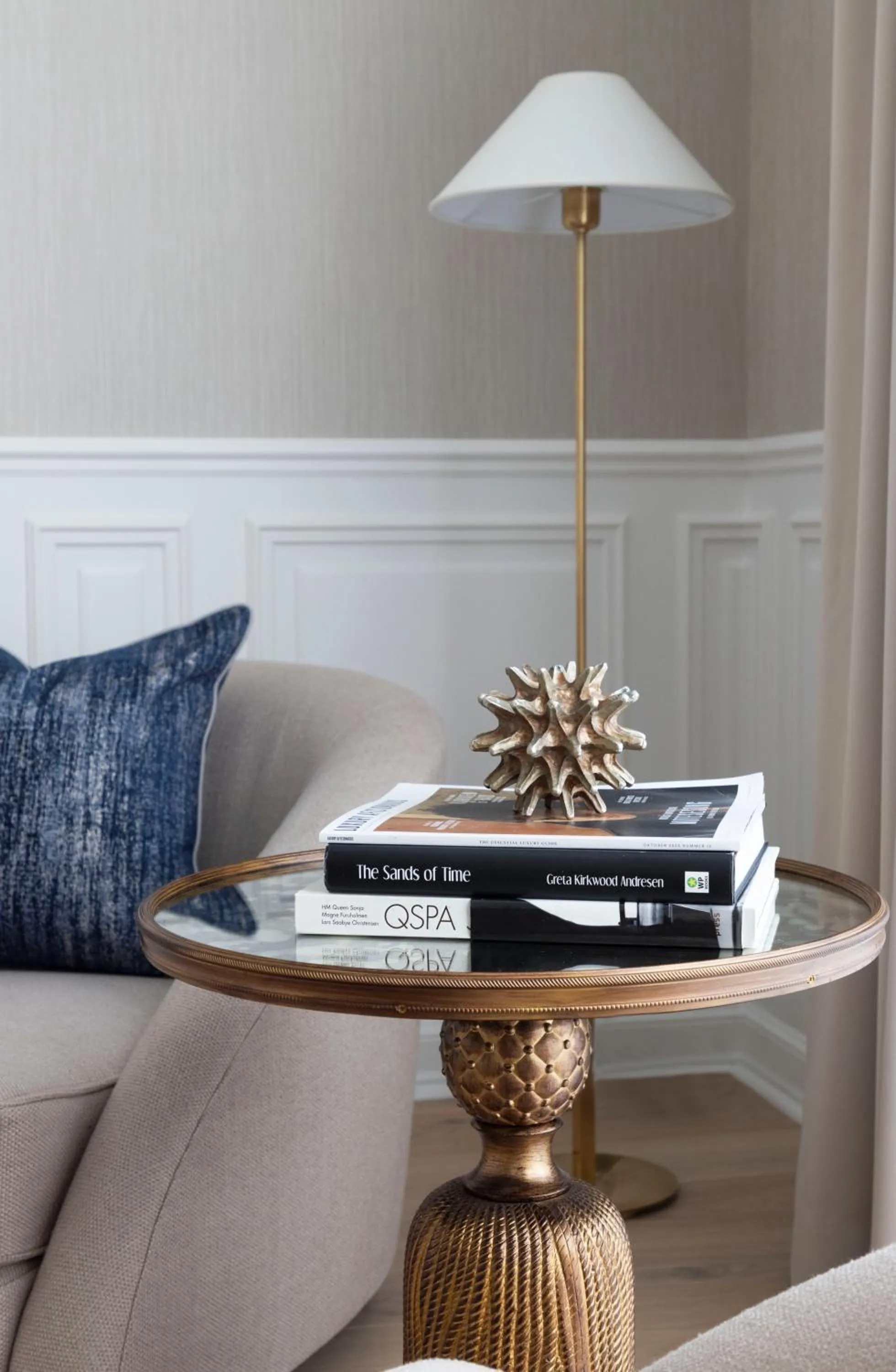 Living room in Grand Hotel Oslo