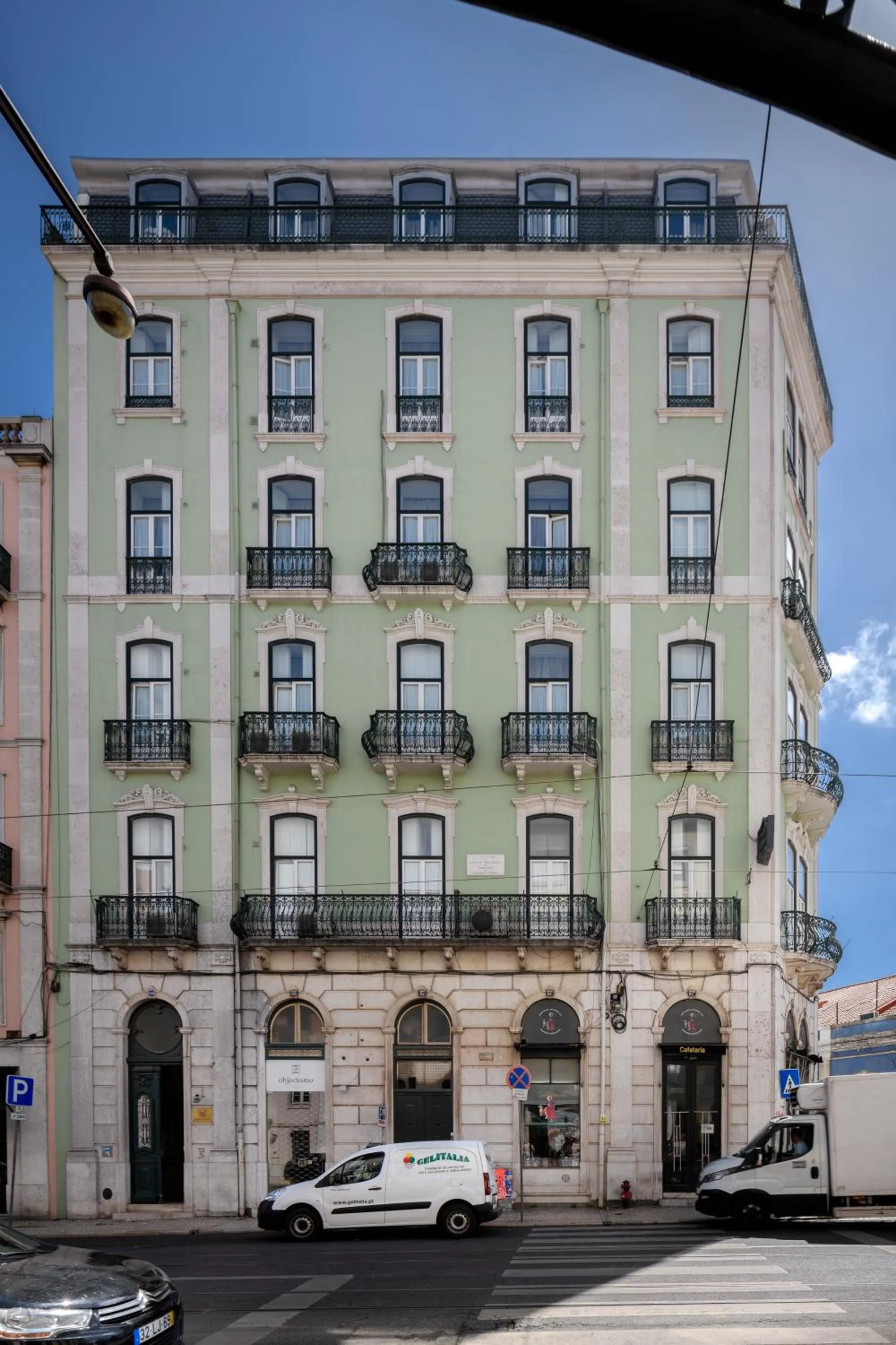 Property building in Pensão Londres