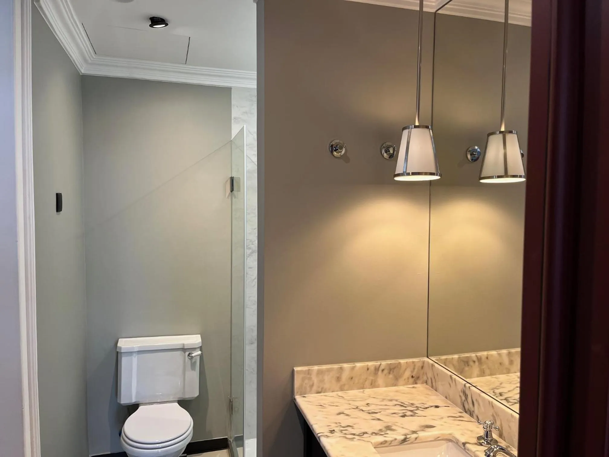 Bathroom in Pensão Londres