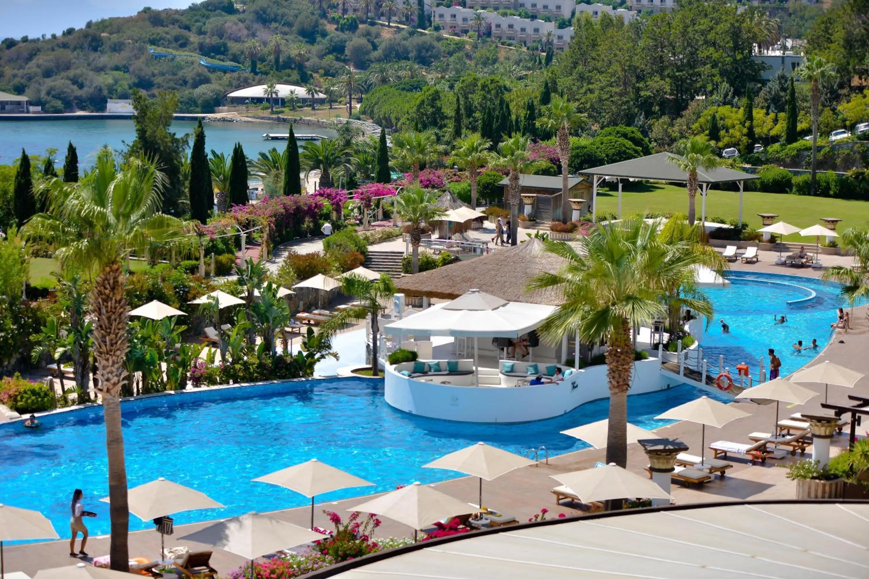 Swimming pool in Sianji Well-Being Resort