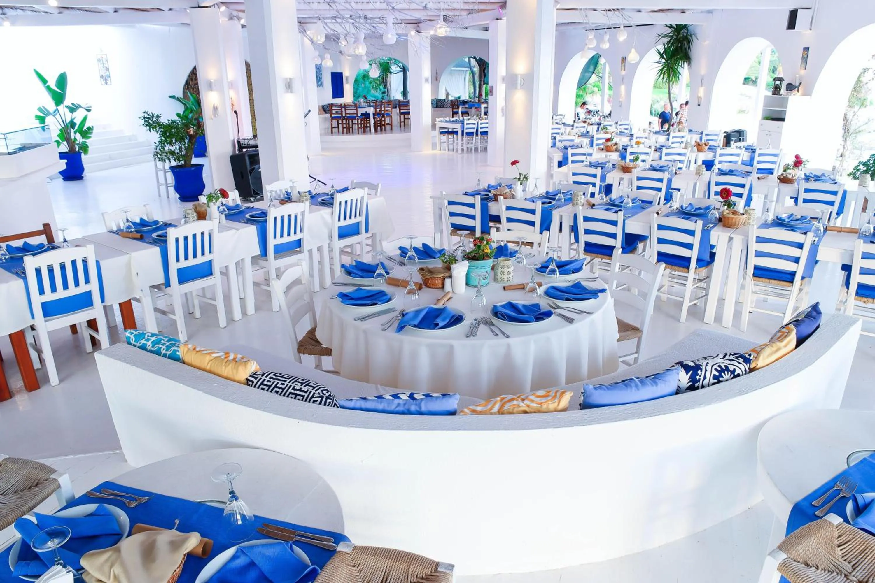 Restaurant/places to eat in Sianji Well-Being Resort