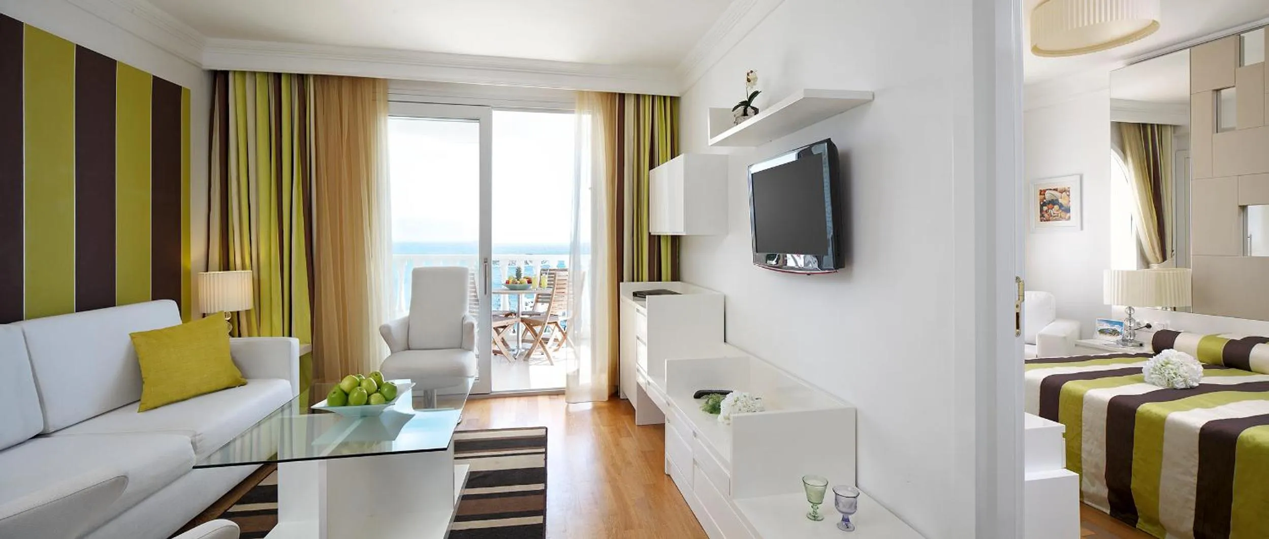 Bed in Sianji Well-Being Resort