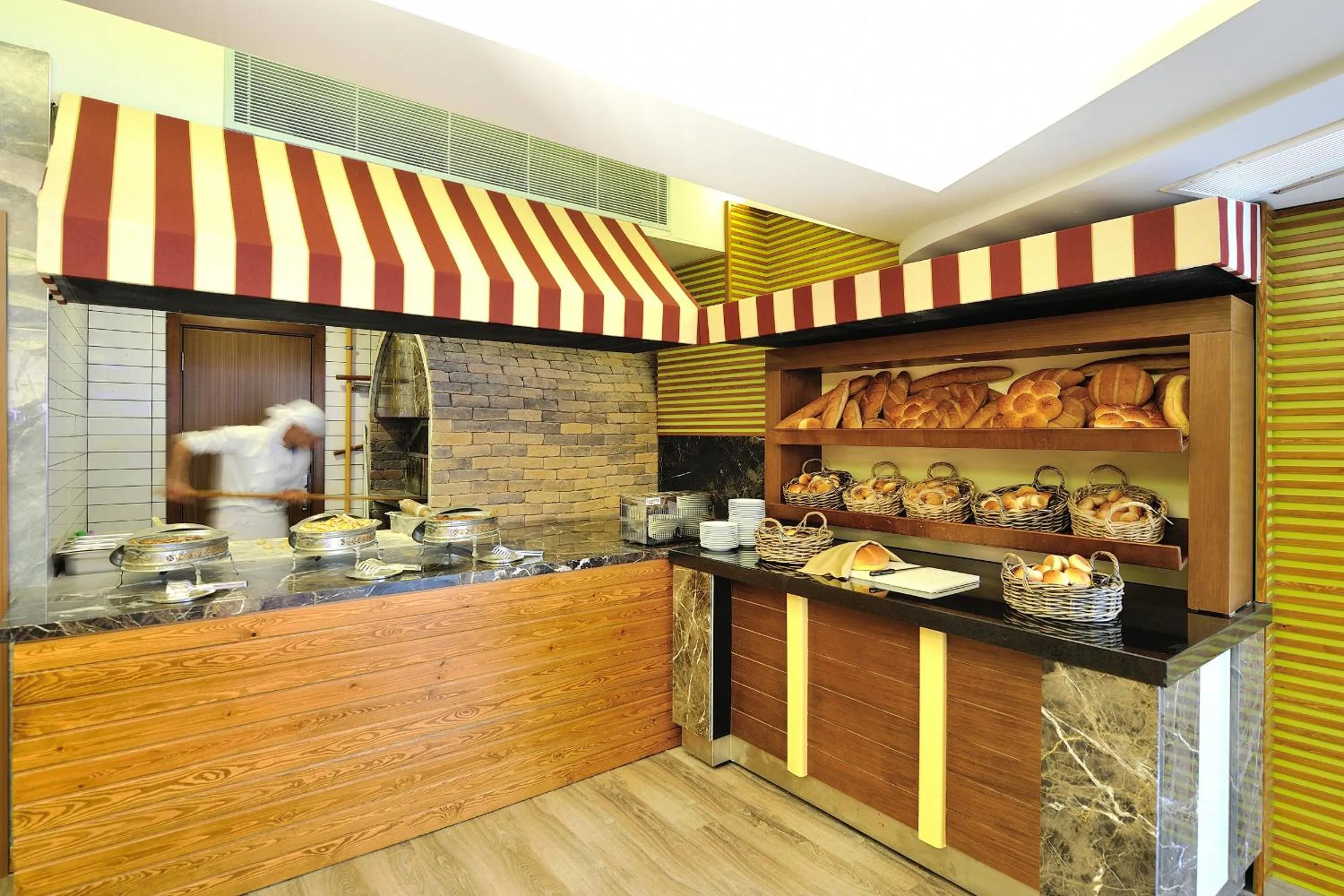 Restaurant/places to eat in Sianji Well-Being Resort