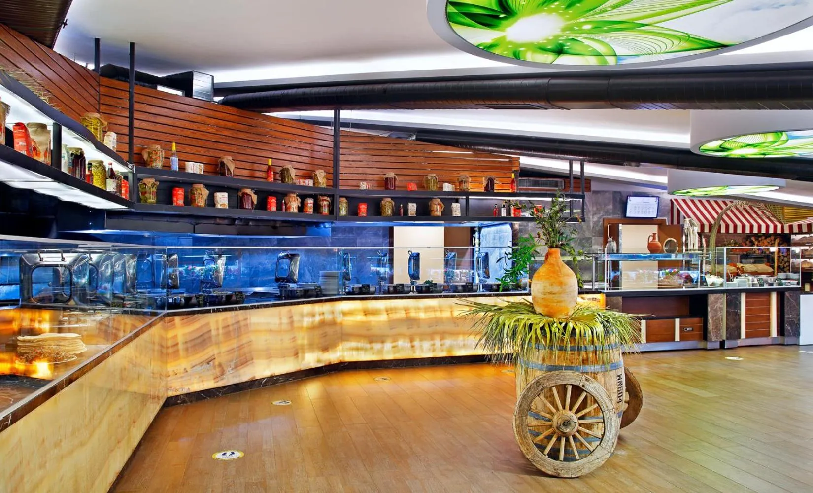 Restaurant/places to eat in Sianji Well-Being Resort