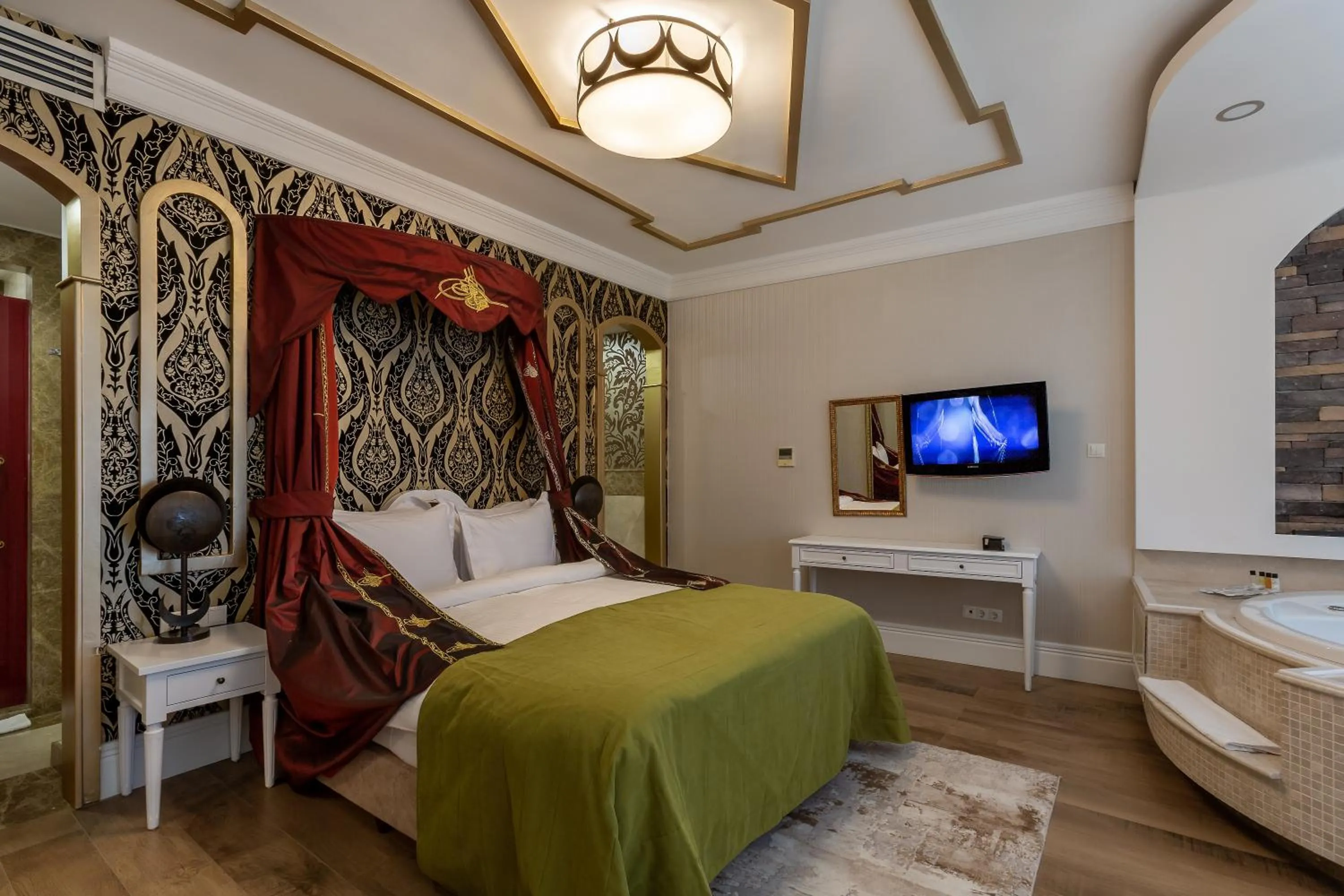 Bed in Sianji Well-Being Resort