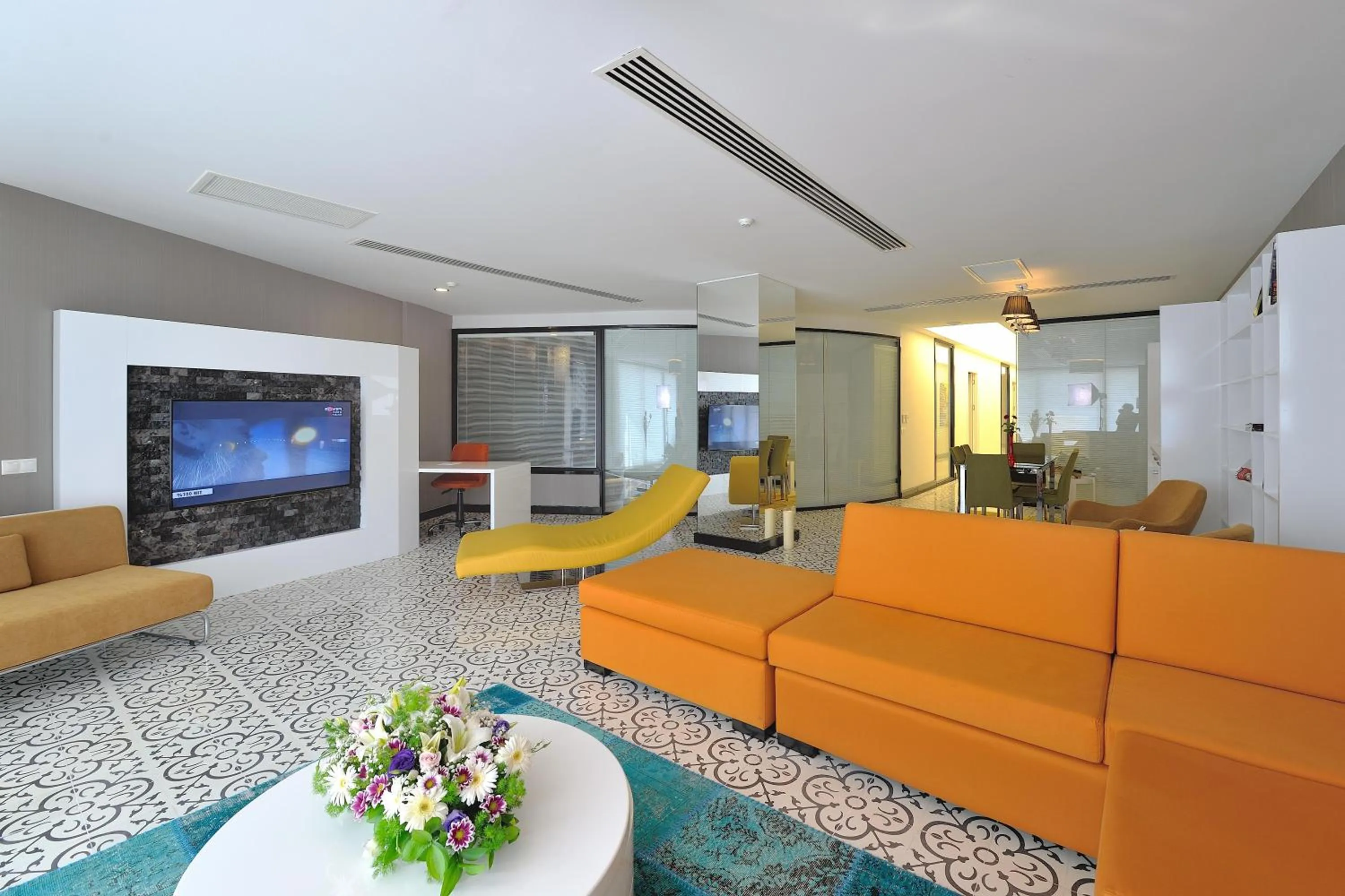 TV and multimedia in Sianji Well-Being Resort