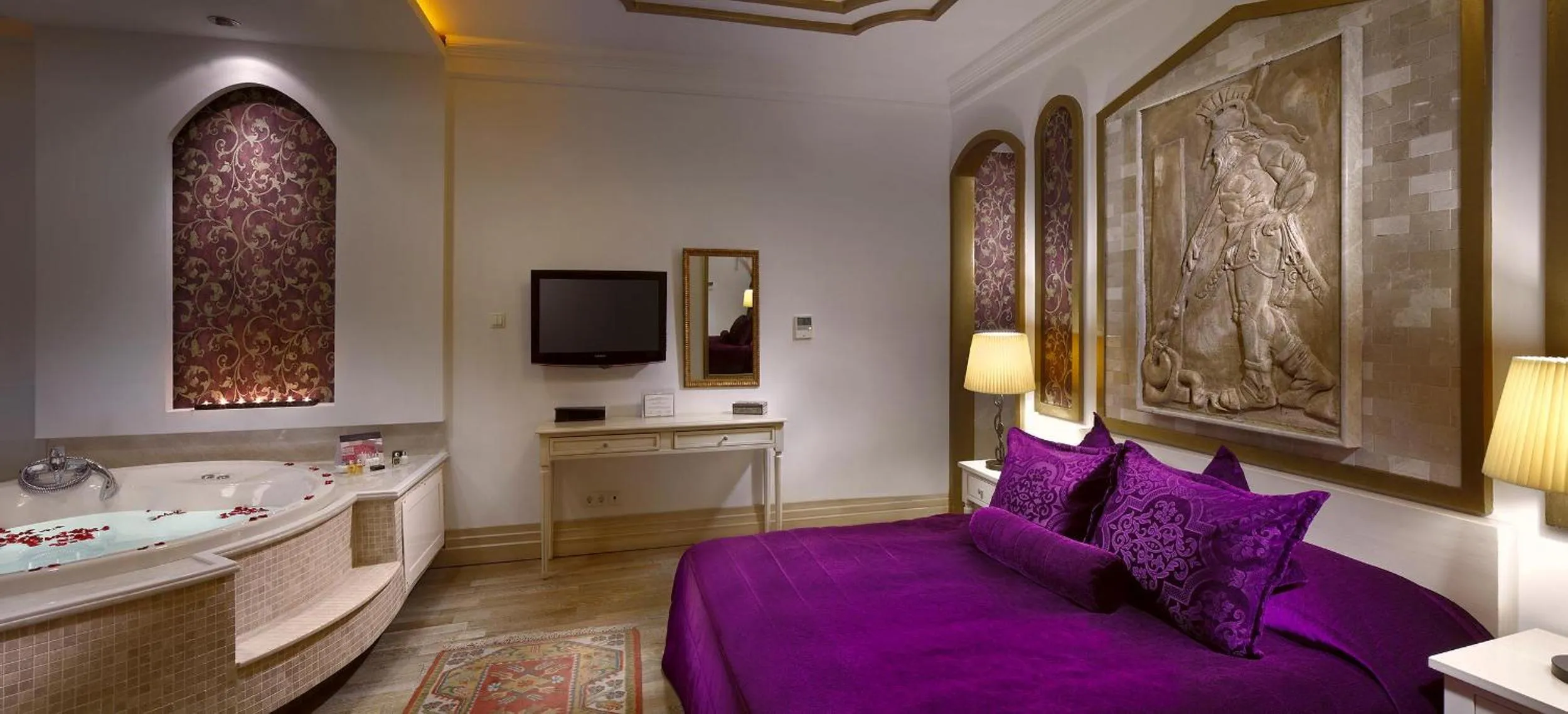 People in Sianji Well-Being Resort